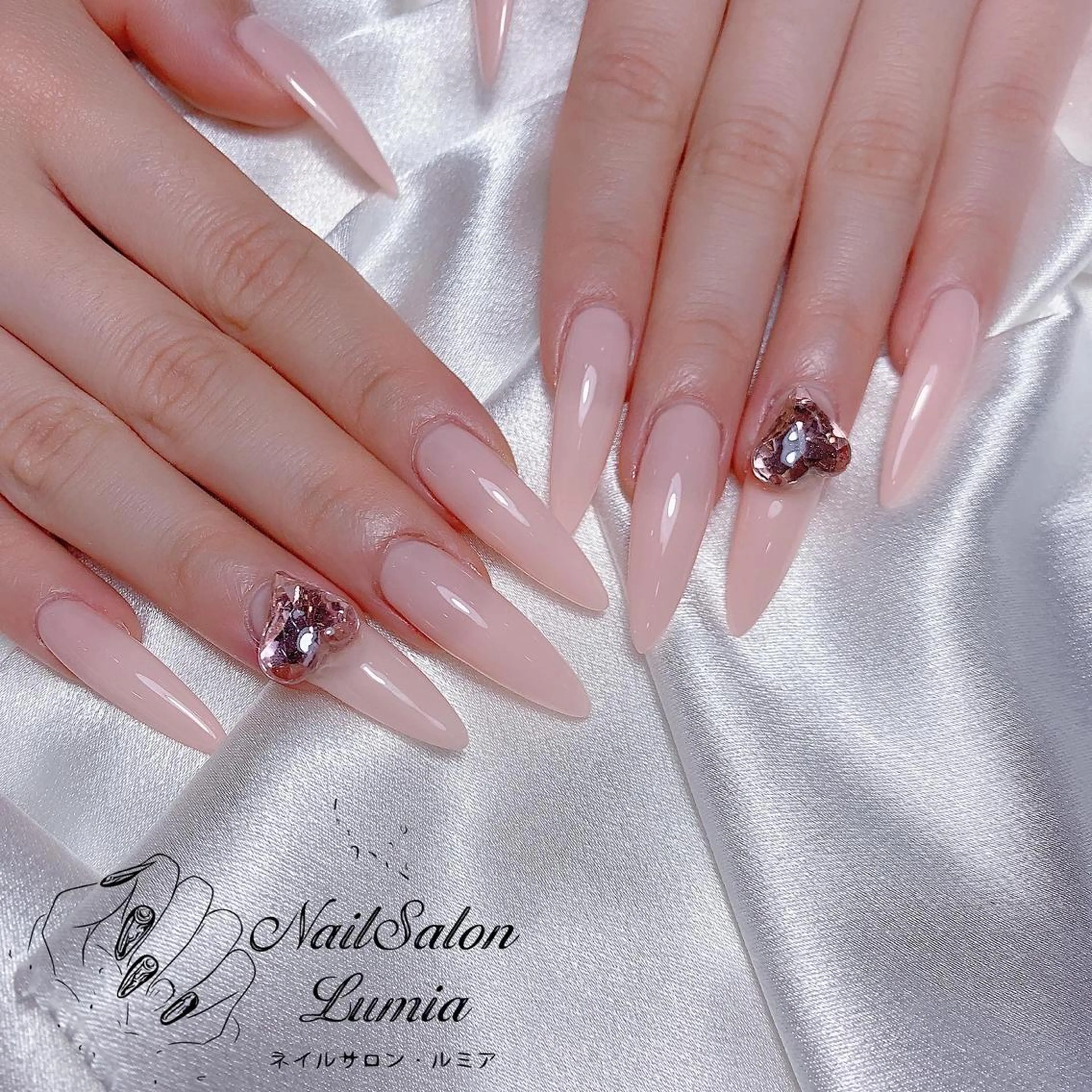 ネイル ハンドネイル ネイルサロン ルミア Lumia 店長のネイルデザイン