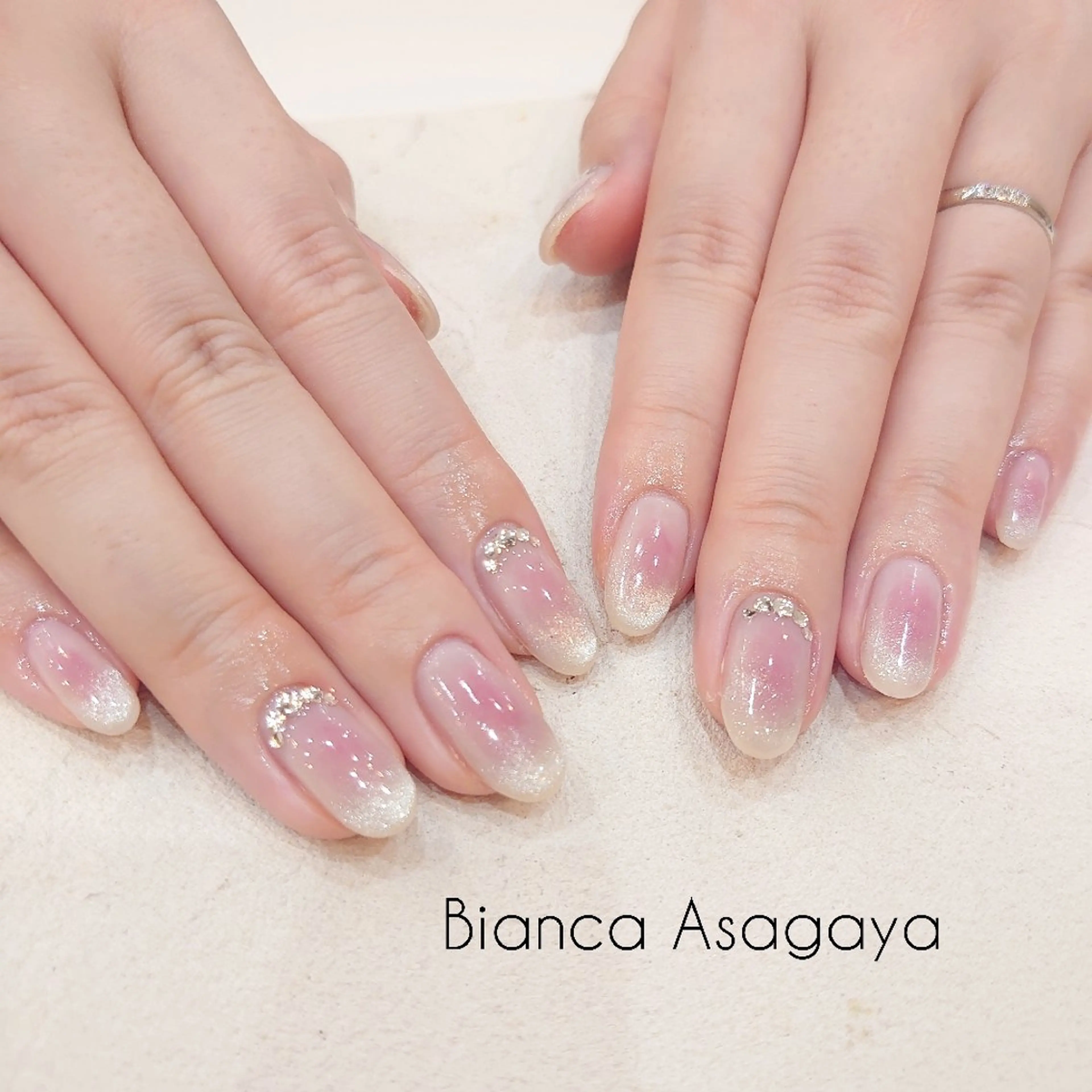 ネイル チークネイル 韓国ネイル マグネットネイル ハンドネイル Bianca TANAKAのネイルデザイン