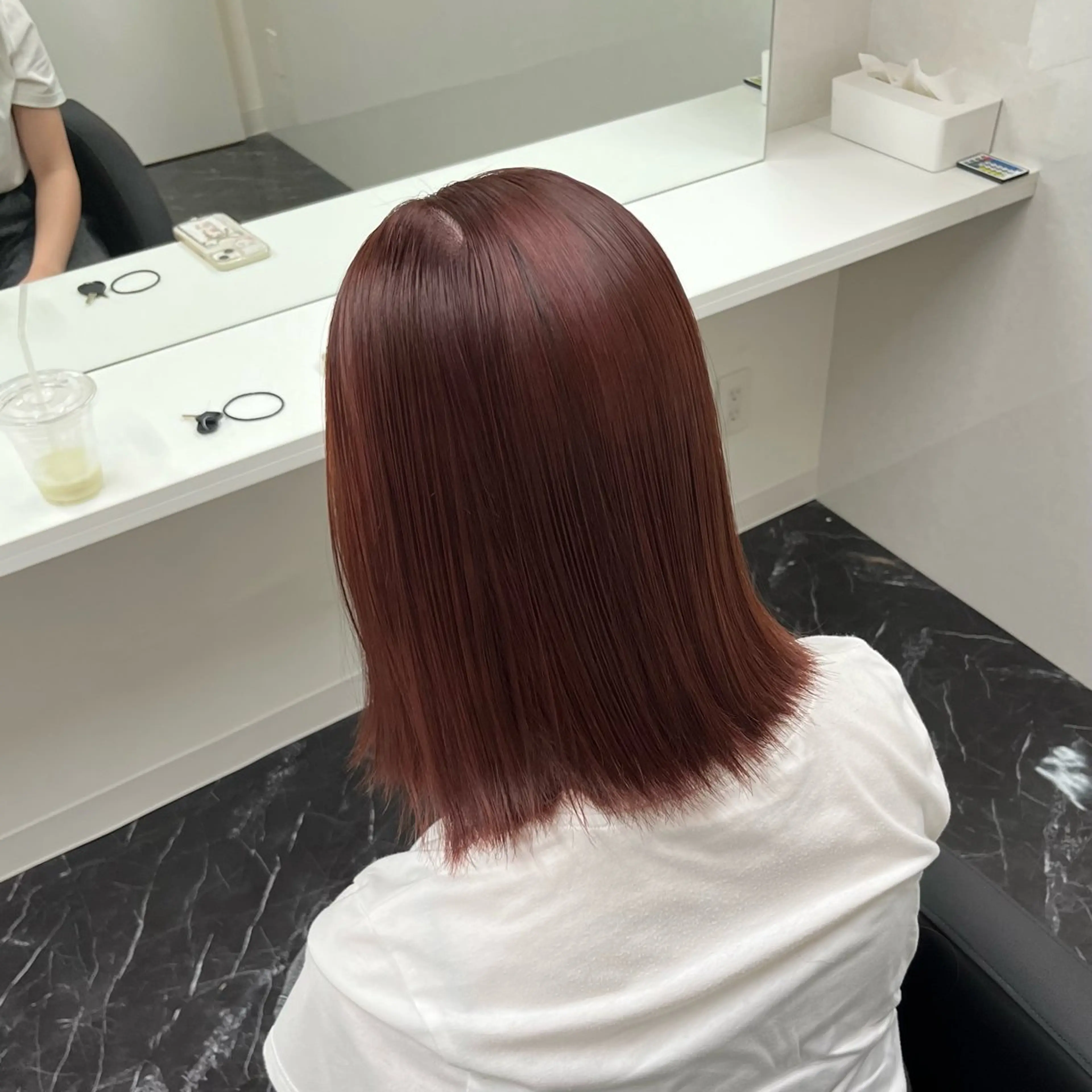 セミロング カラー ベージュカラー ブリーチ ブラウンカラー ショコラブラウン チョコレートブラウン ヘアカラー トリートメント ハイトーン/ 髪質改善/上質艶髪のヘアスタイル