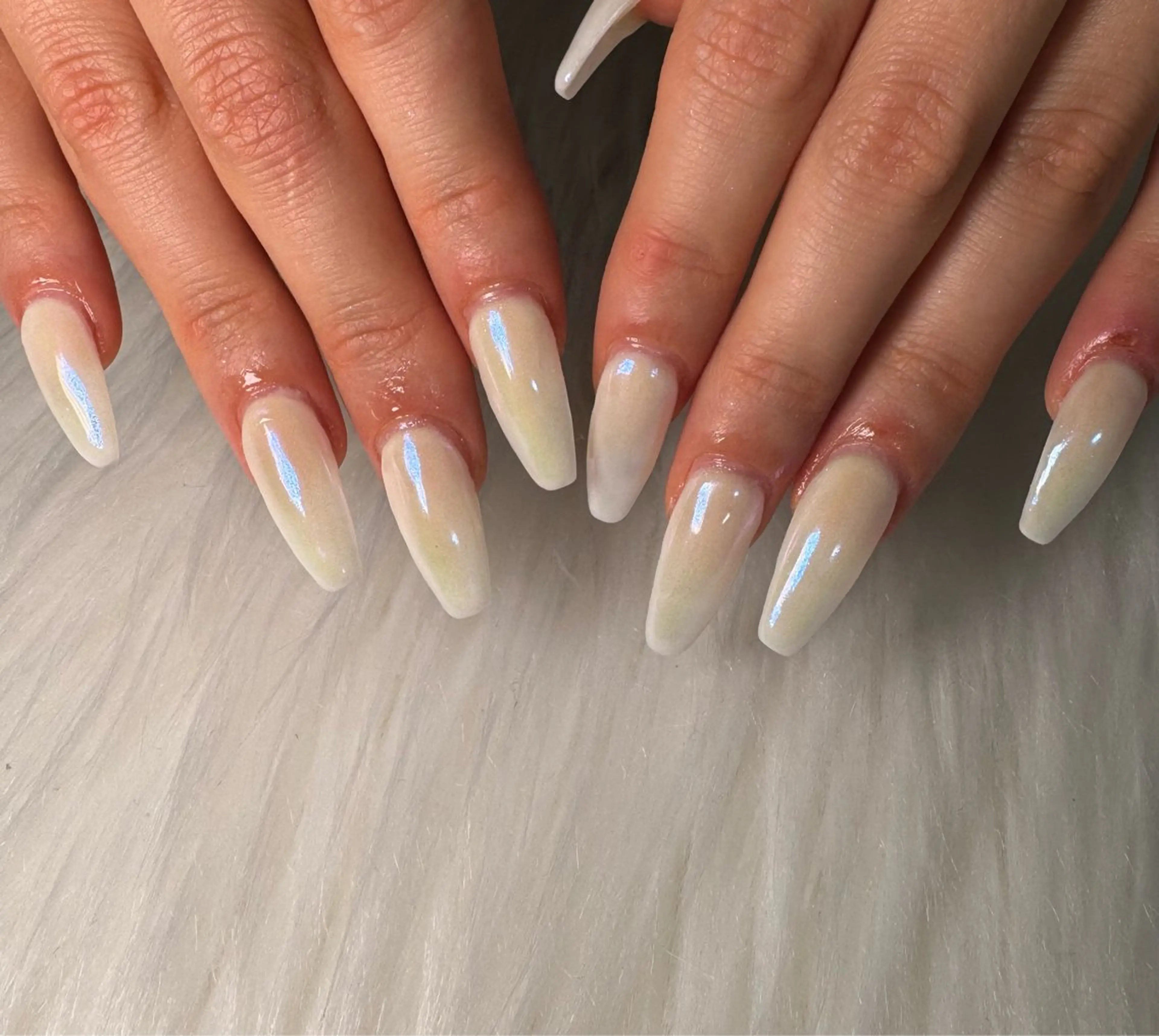 ネイル オーロラネイル ミラーネイル ハンドネイル 黒川 実祐のネイルデザイン