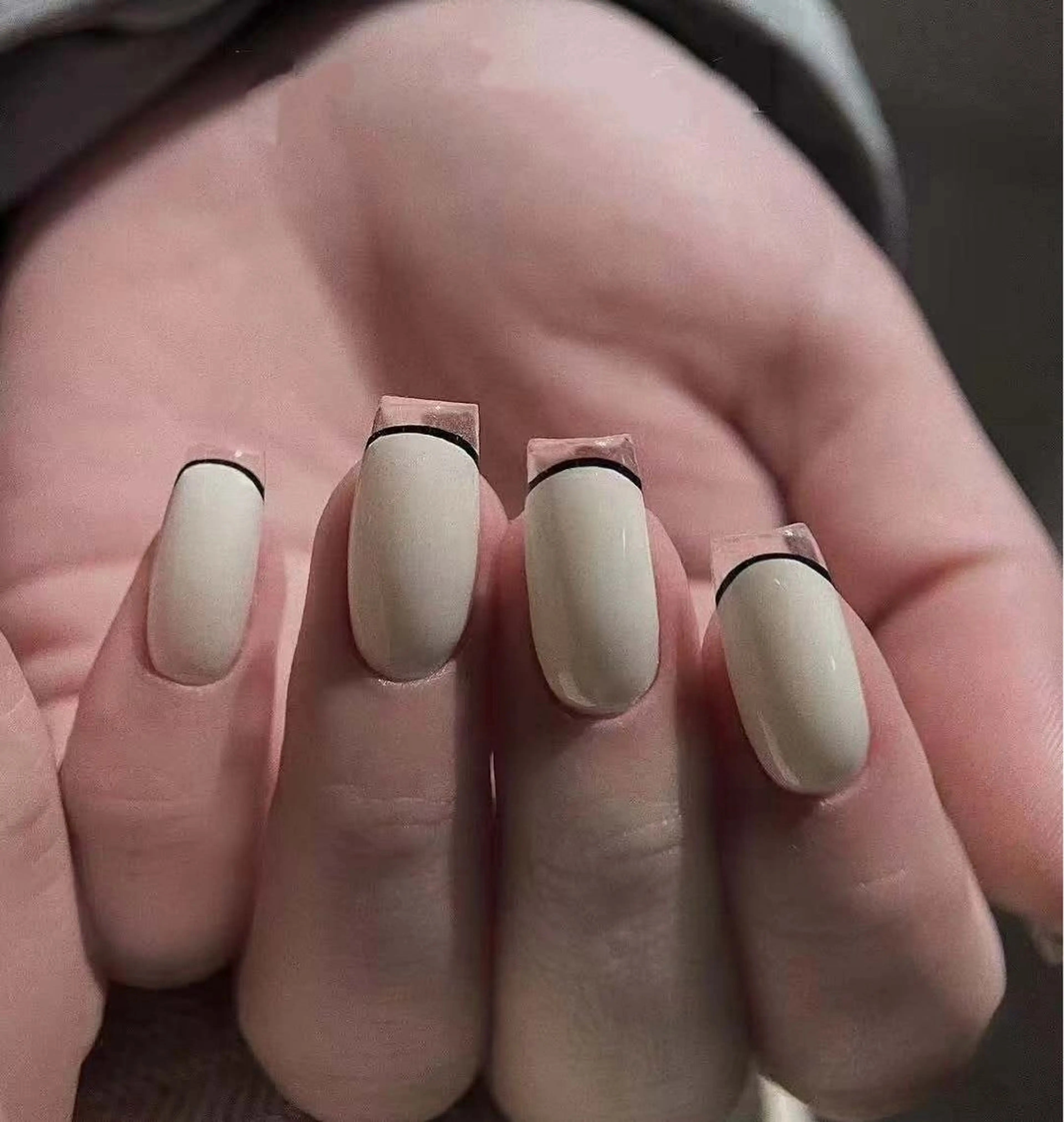 ネイル オーロラネイル フラワーネイル フットネイル フレンチネイル ジェルネイル ハンドネイル BabyYouMi nailのネイルデザイン