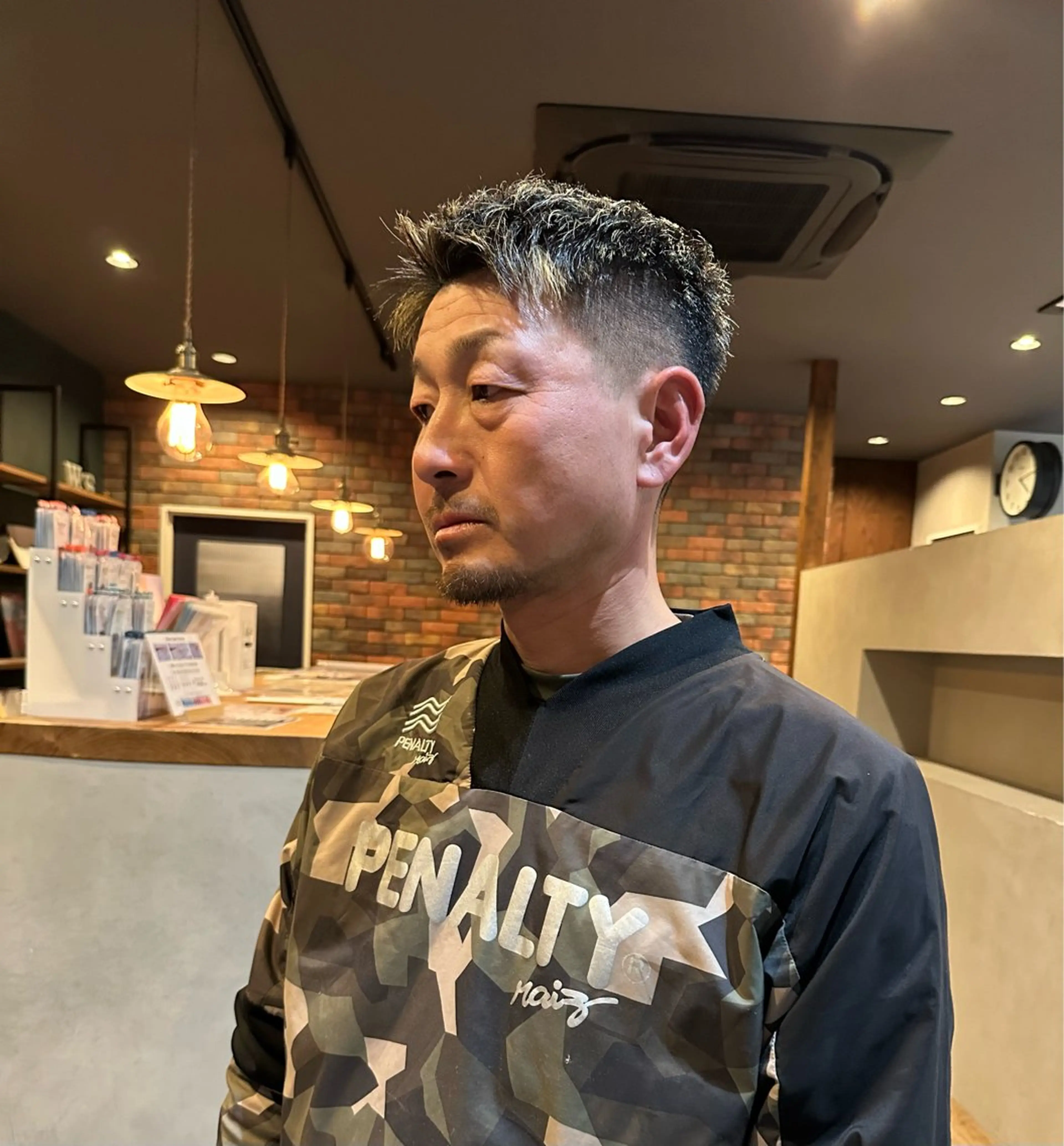 カラー メンズ ヘアカラー ⚡️メンズカラー特化 /ブリーチ/興大のヘアスタイル