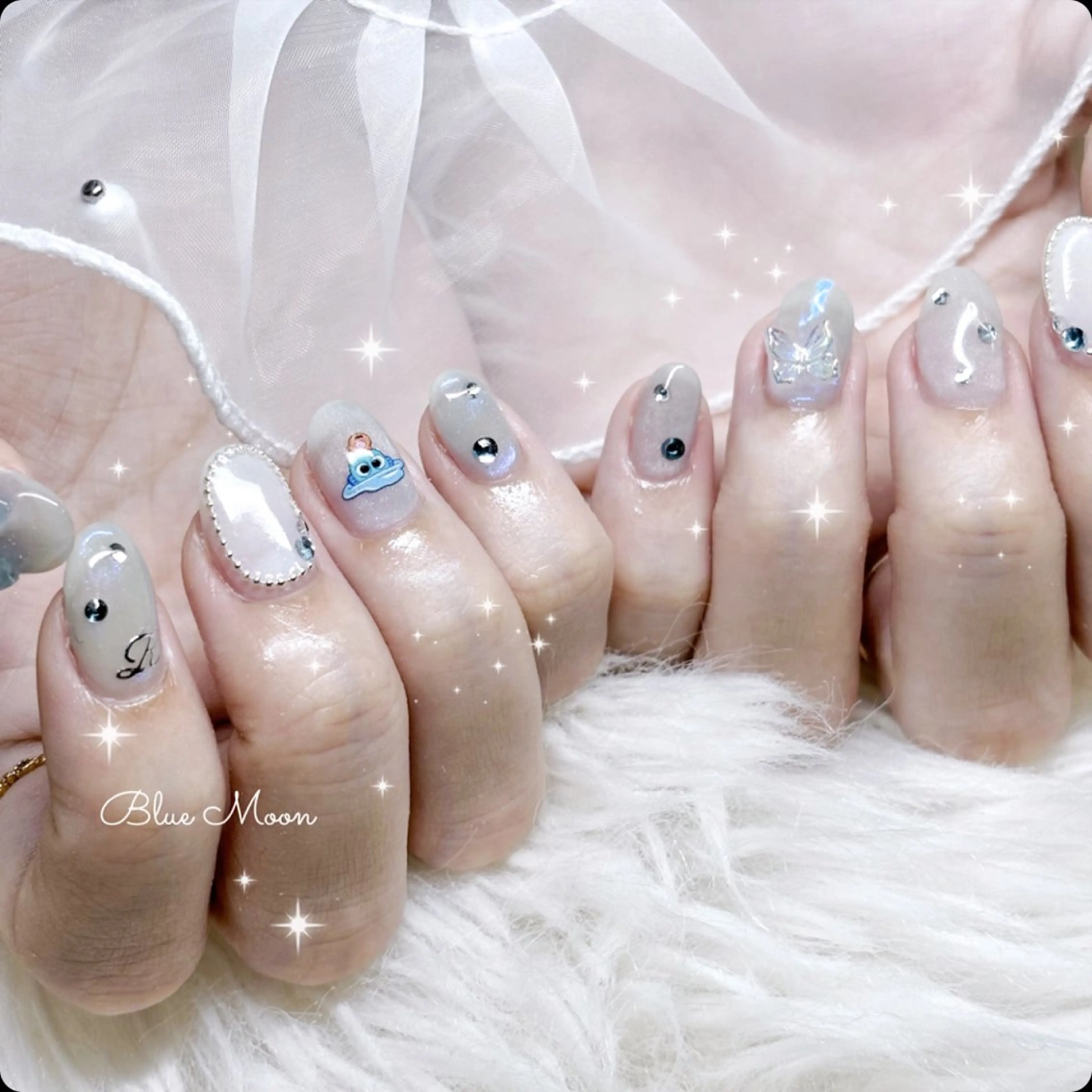 ネイル ミラーネイル ハンドネイル フットネイル ハンドケア nail salon Blue Moonのネイルデザイン