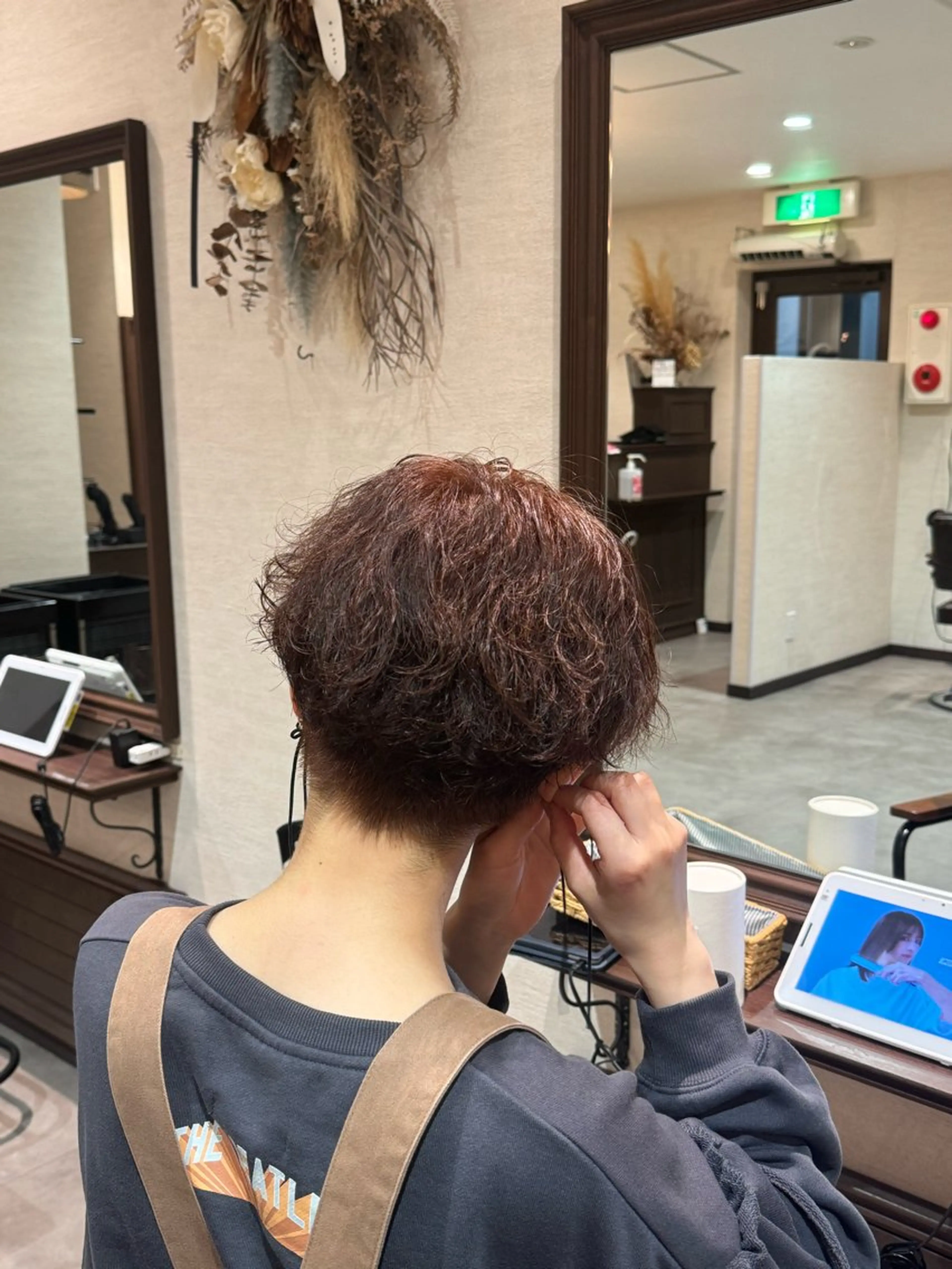 ショート カラー パーマ 大月 景悟のヘアスタイル