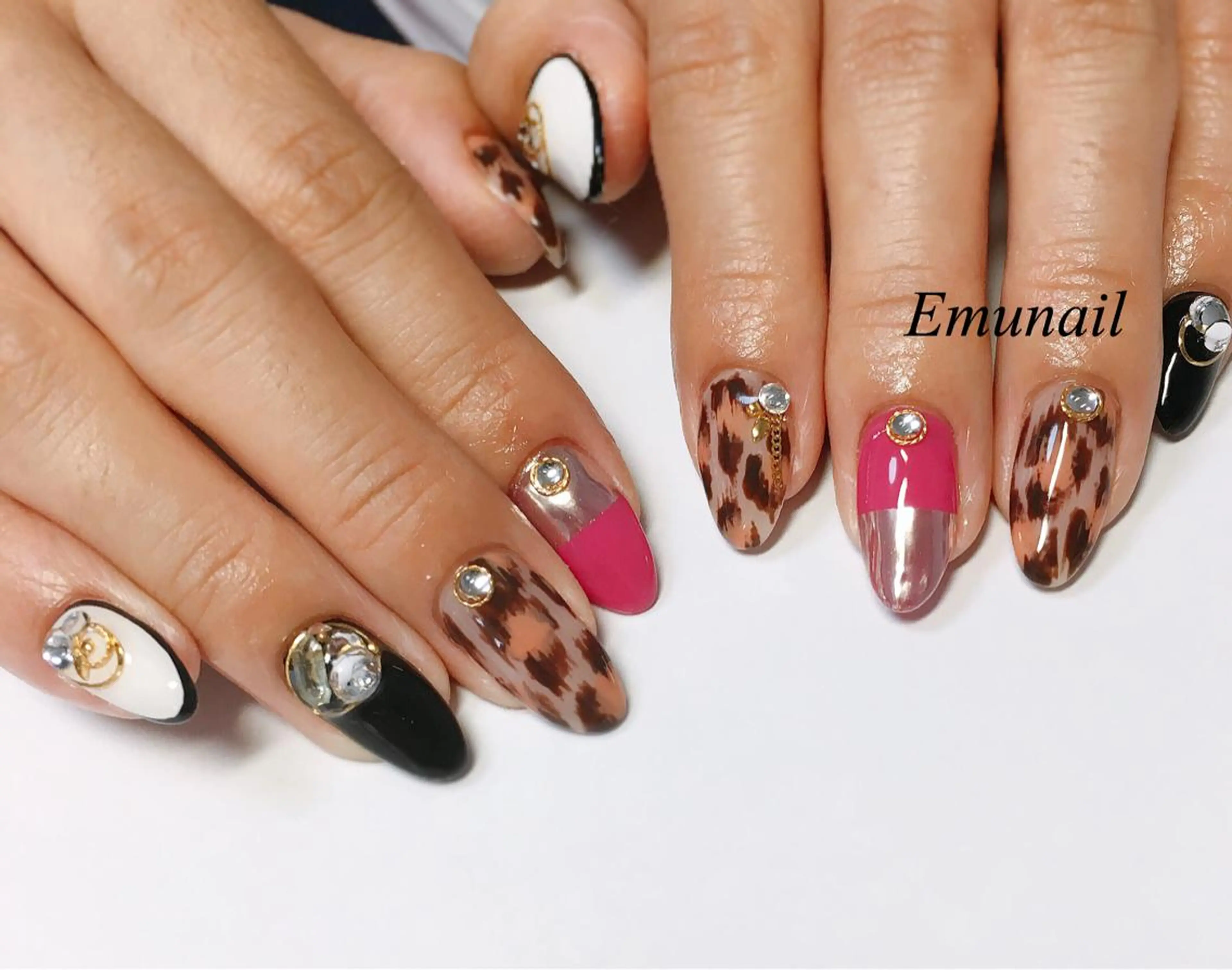 ネイル ハンドネイル Emu Nailのネイルデザイン