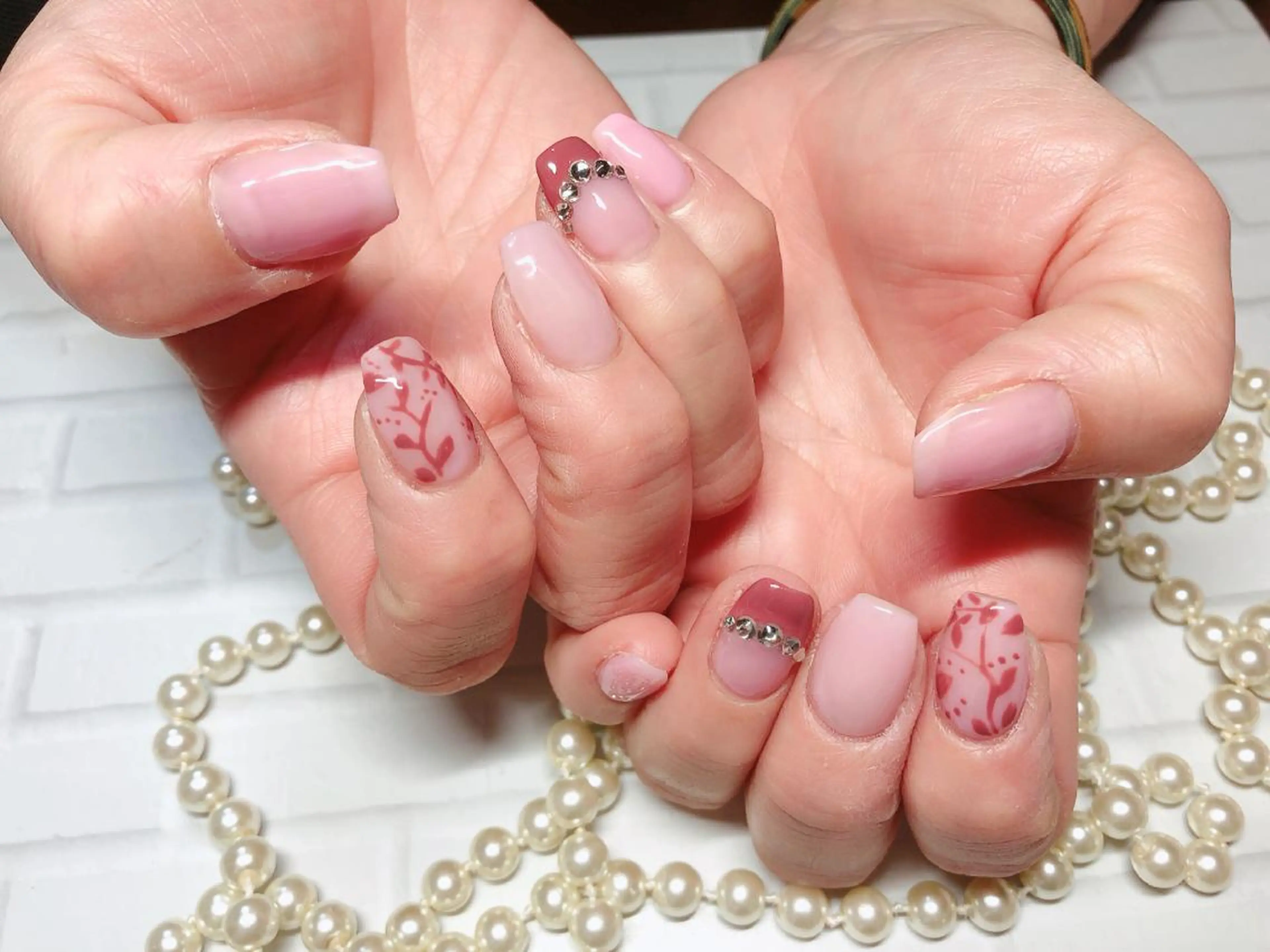 ネイル ハンドネイル ハンドケア ネイルサロン HARRYS所属・ネイル･脱毛サロン HARRYSのエステ・リラクイメージ