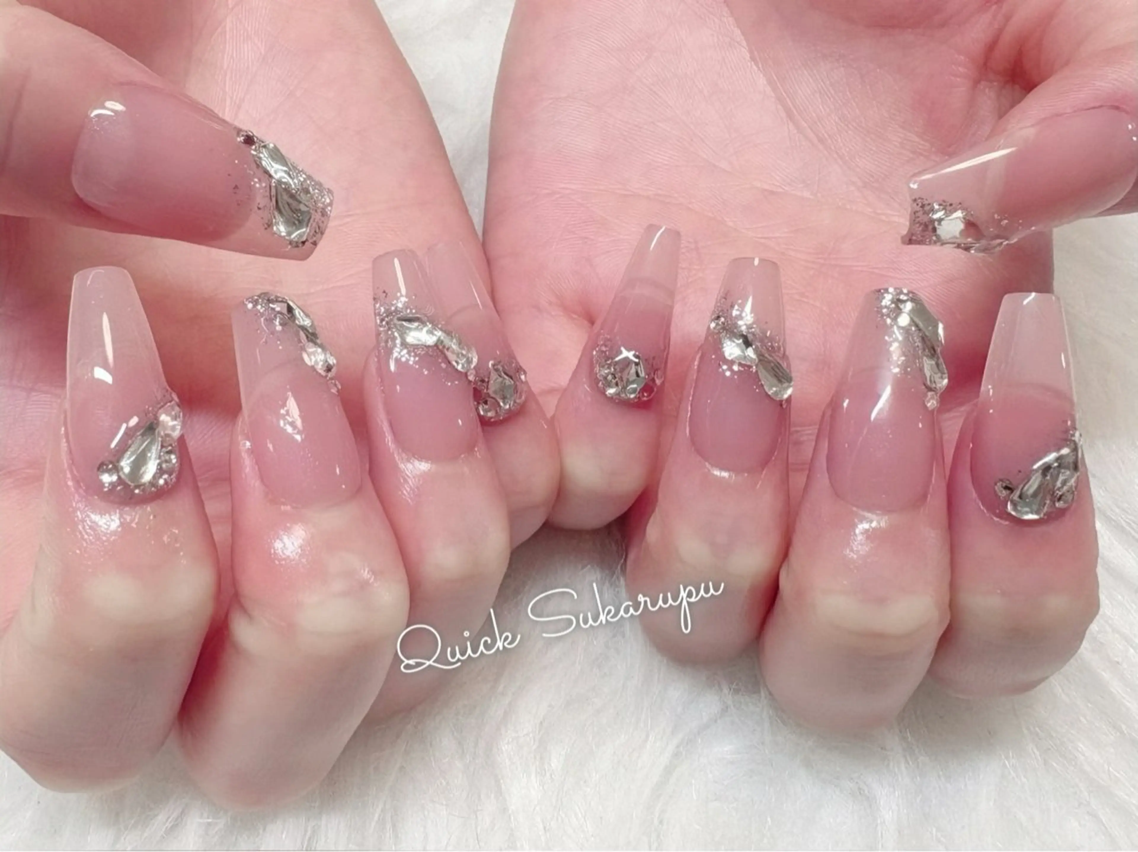ネイル ハンドネイル ハンドケア Quick Sukarupu新宿のネイルデザイン