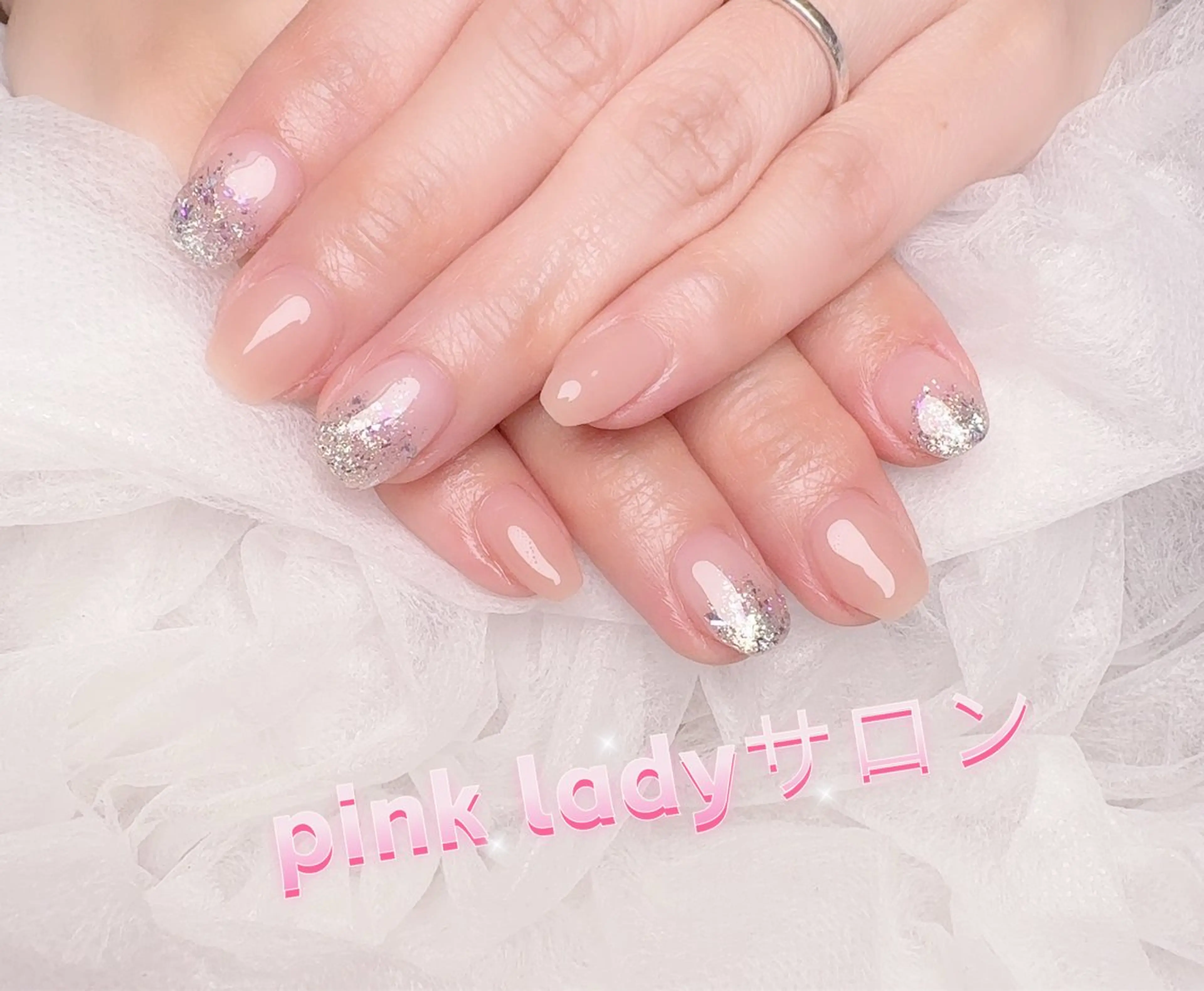 ネイル pink ladyサロン所属・べ にのネイルデザイン