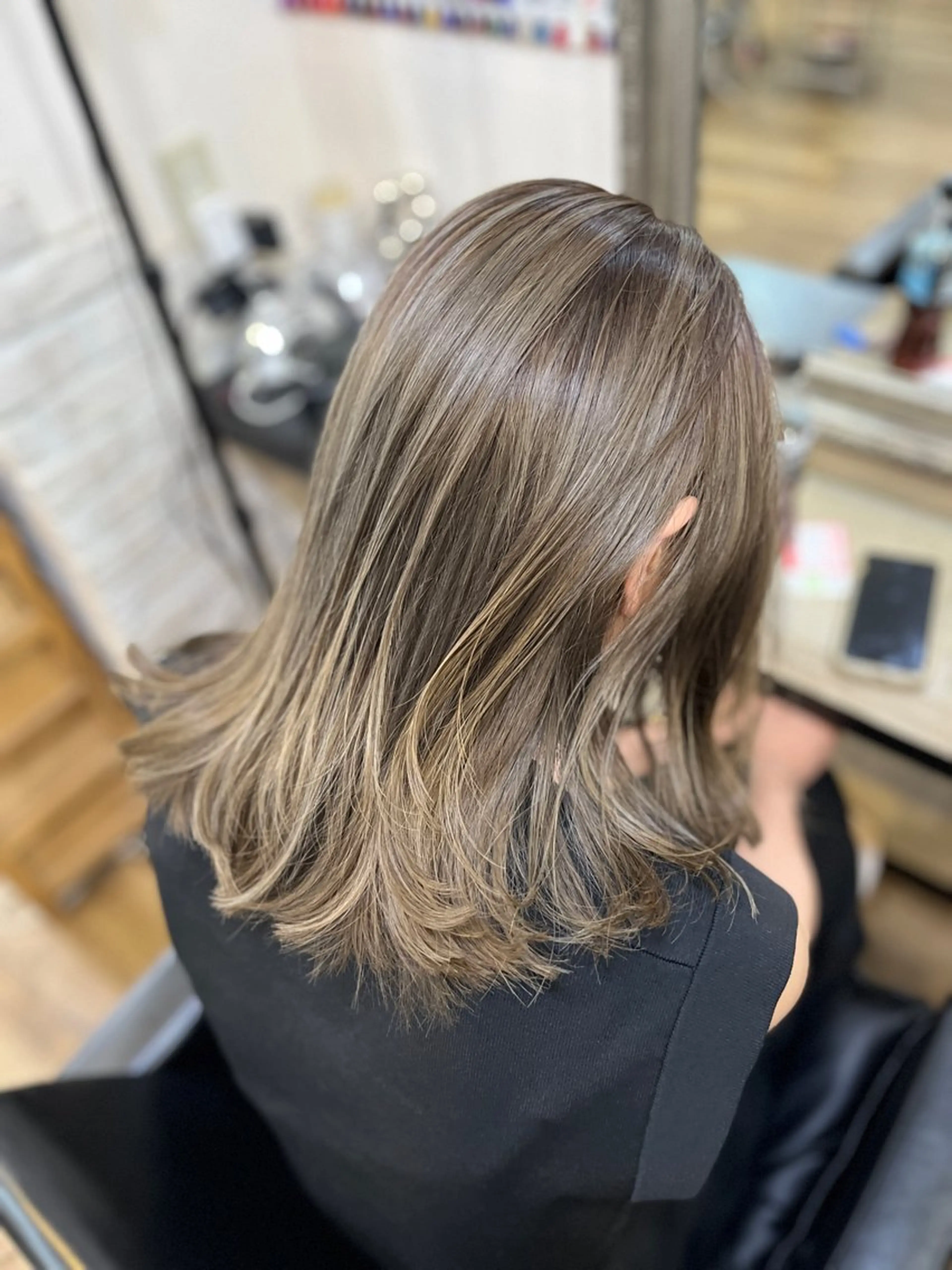 ミディアム カラー ヘアアレンジ ハイライトカラー ハイライト ヘアカラー きむえり/髪質改善 /セット/カラーのヘアスタイル