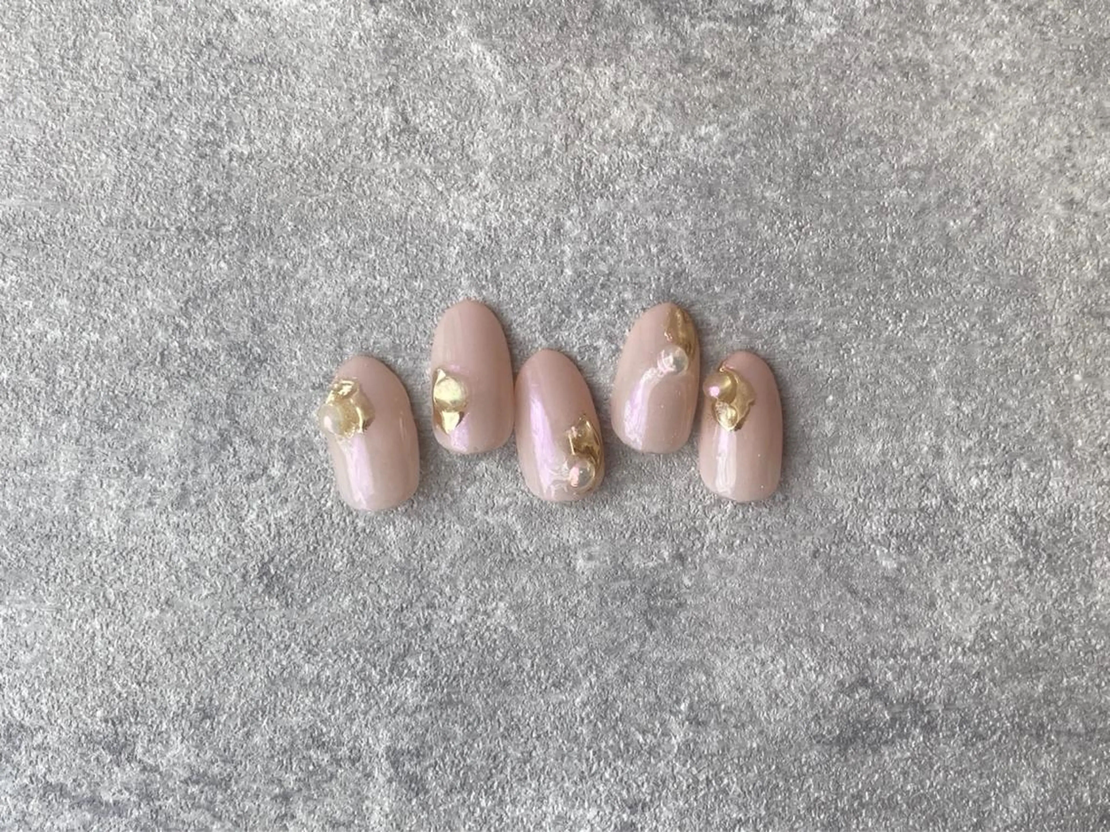 ネイル ハンドネイル NINEnami ニュアンスネイルのネイルデザイン