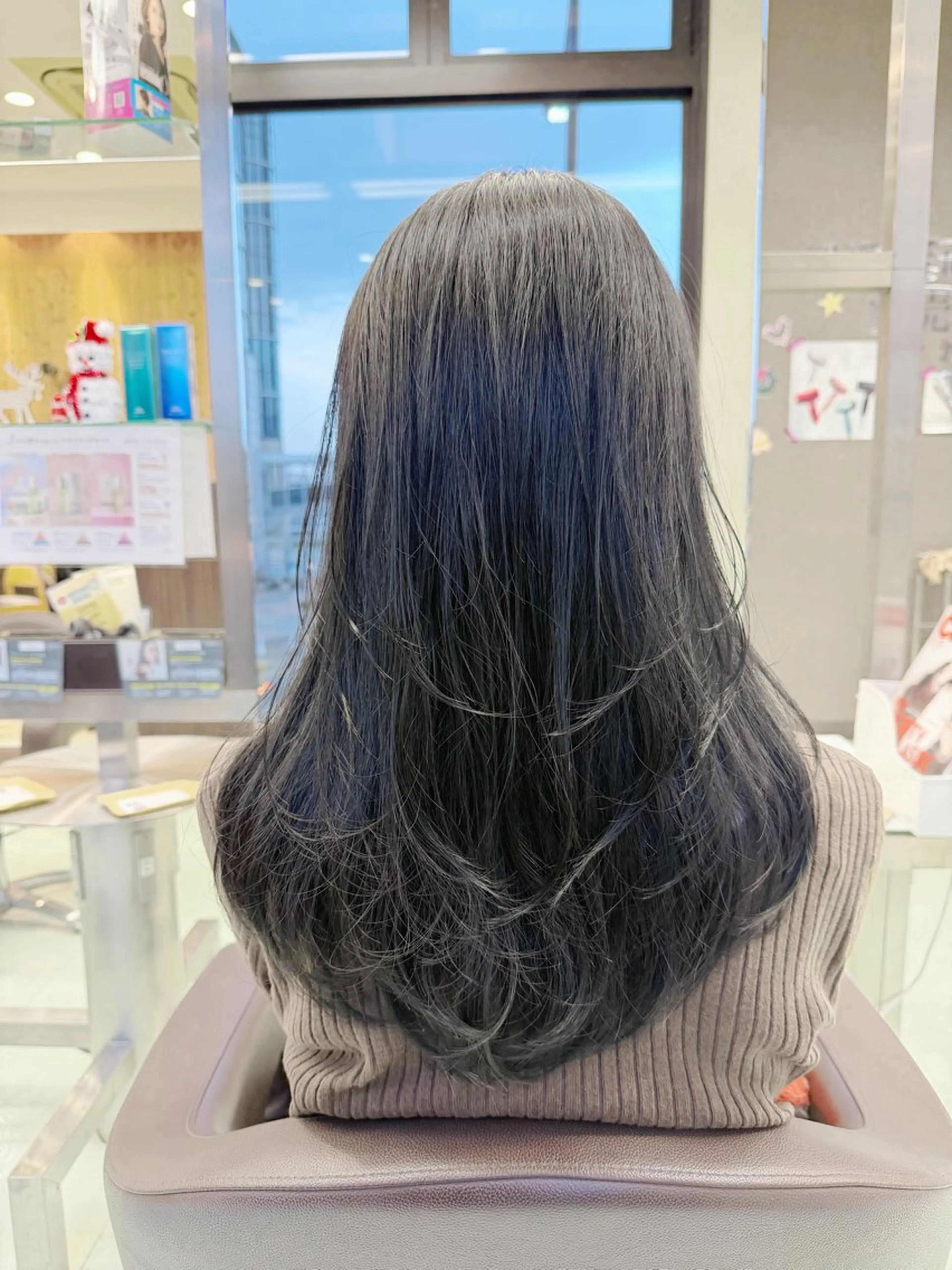 セミロング カット ヘアカラー wil西宮レイヤー 西村徹のヘアスタイル