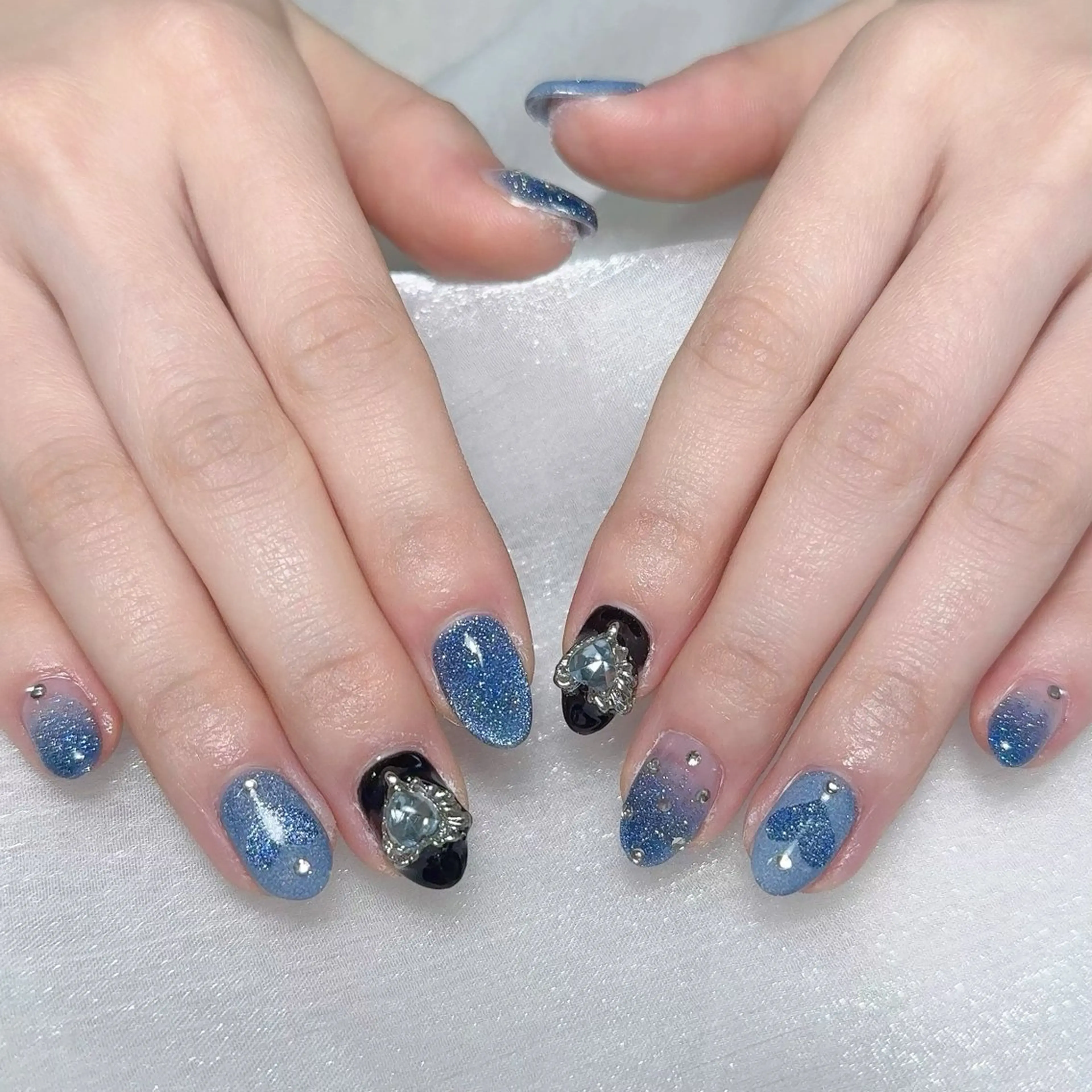 メンズ ネイル メンズ韓国風 アートネイル オーロラネイル ガーリー キラキラネイル ハンドネイル Nail salon 木にいるのネイルデザイン