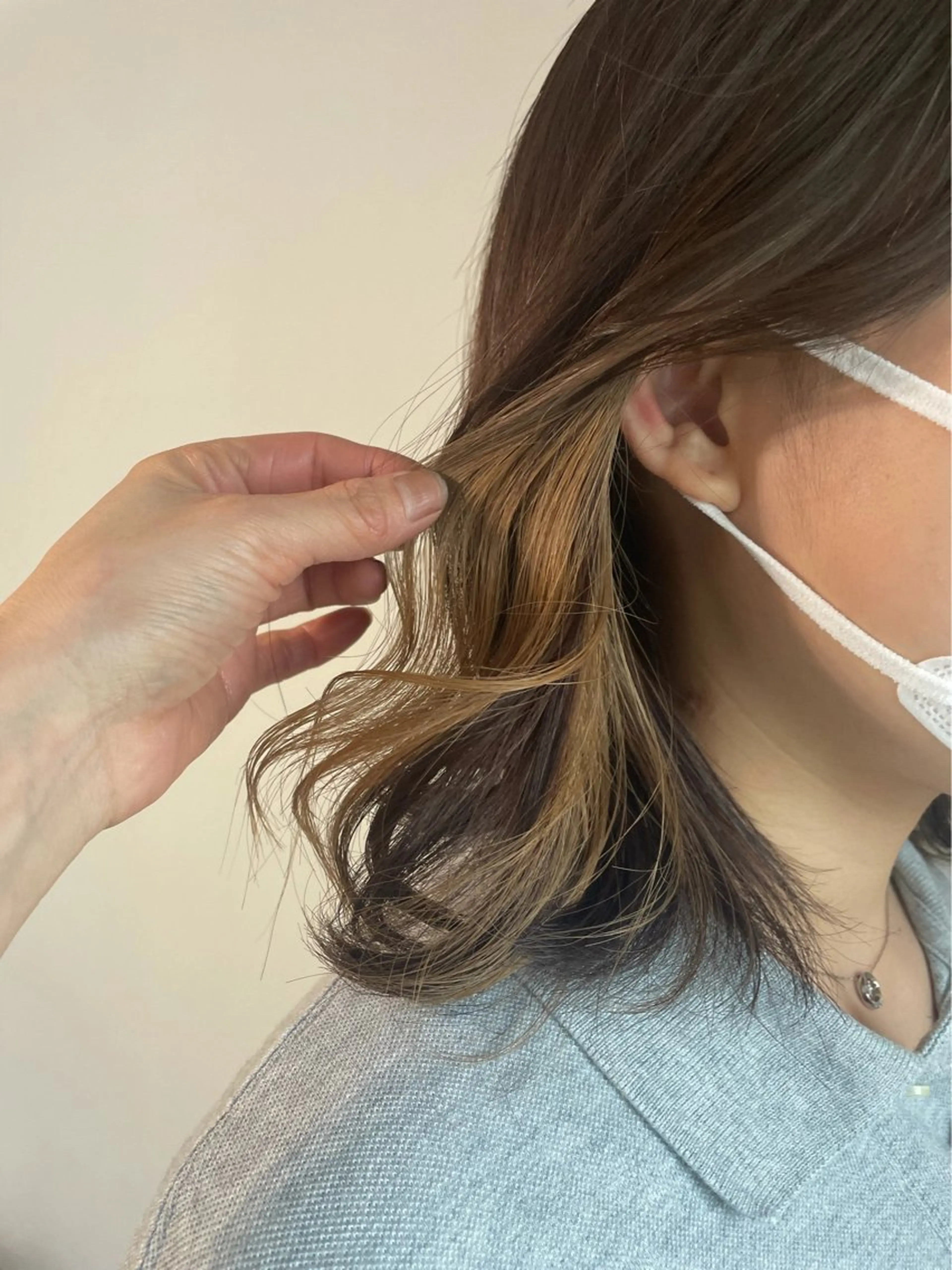 セミロング カット ヘアカラー トリートメント 最新ケアカラー 髪質改善YUTOのヘアスタイル