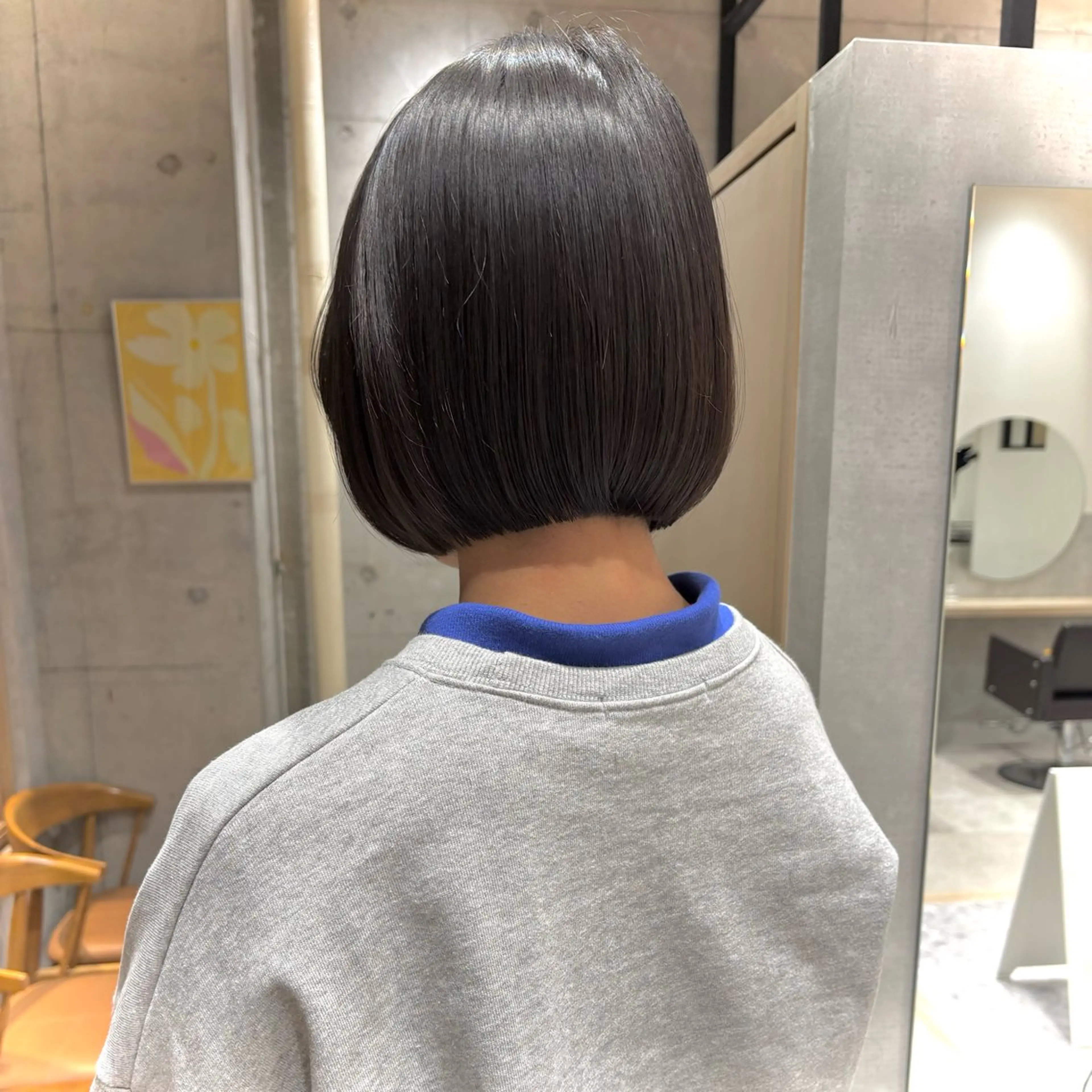 ミディアム ボブ カット AMI ウルフ/ショートのヘアスタイル