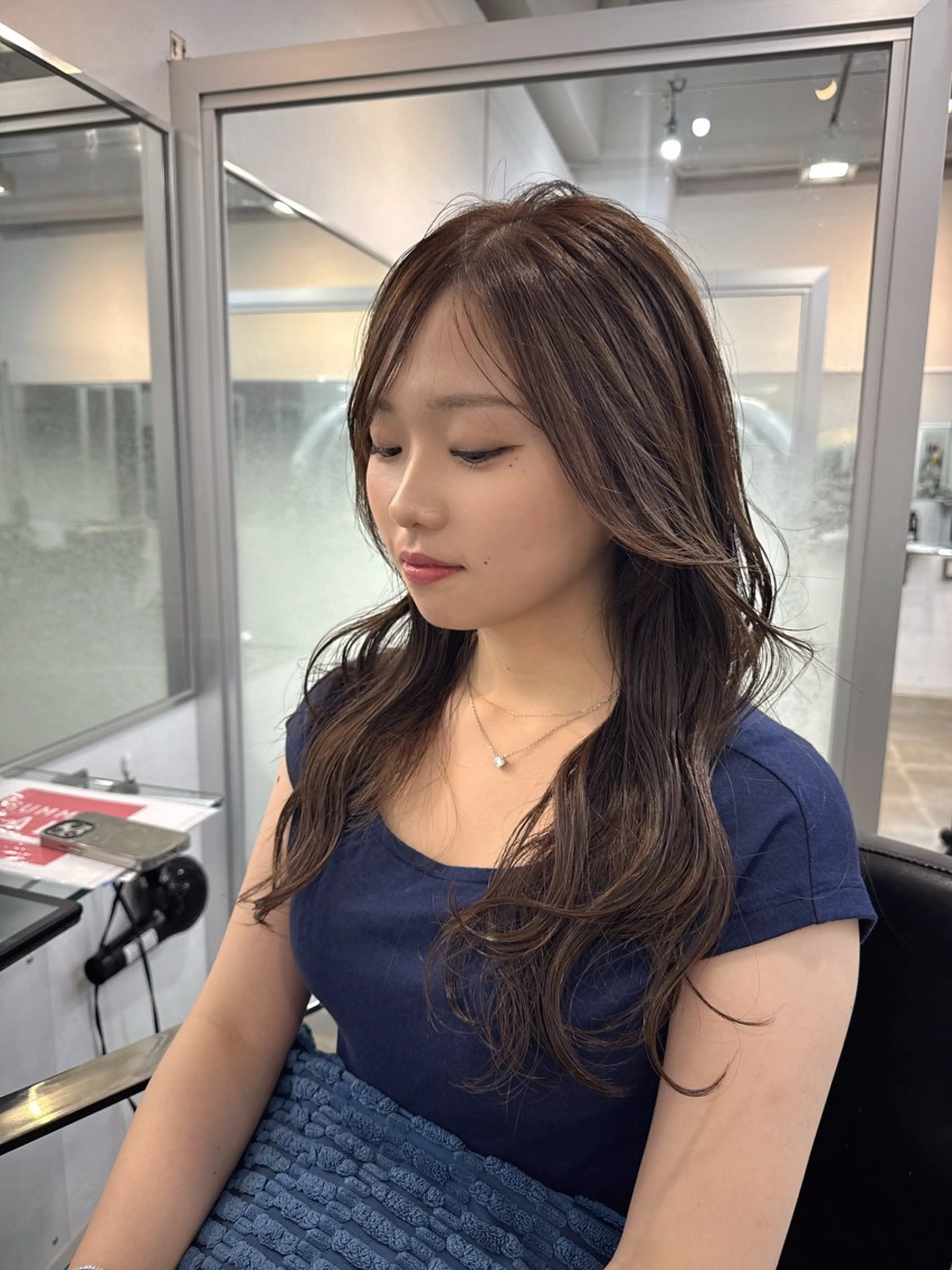 ロング カラー レイヤーカット GLOWおもろまち所属・ヘントナ カイのヘアスタイル