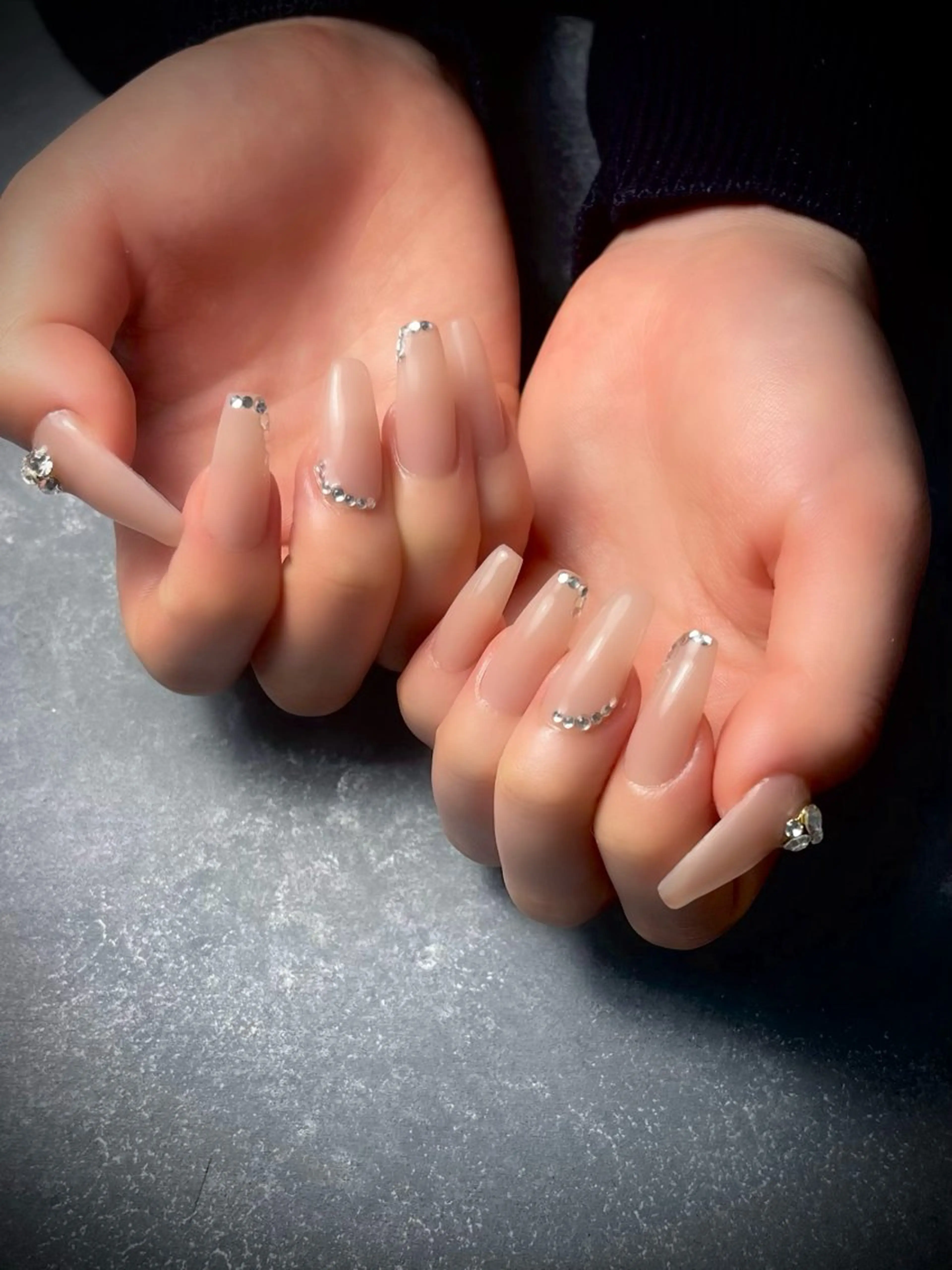 ネイル キラキラネイル マグネットネイル ワンカラーネイル スカルプネイル ワンホンネイル nine.🦋 YUKOのネイルデザイン