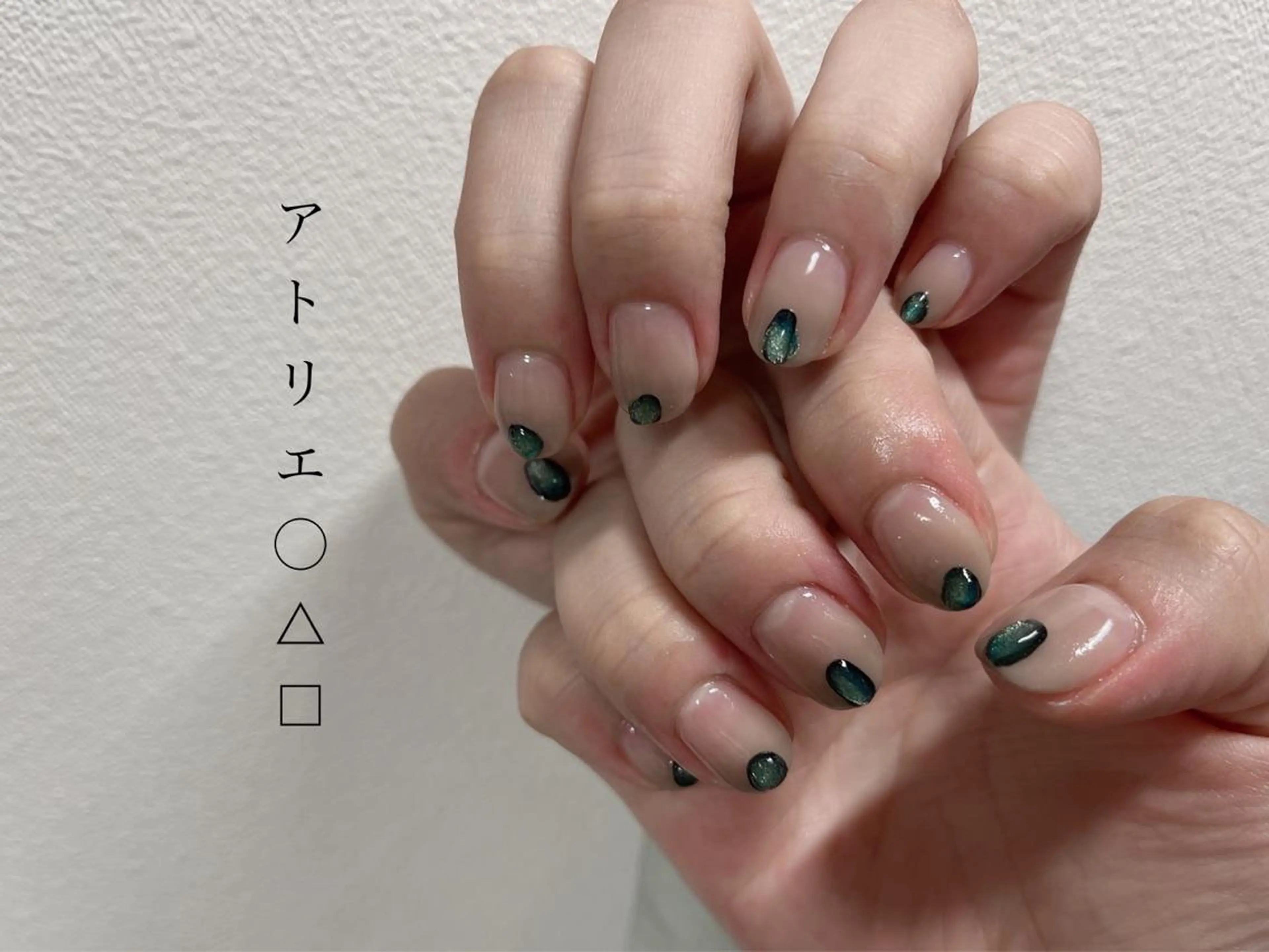 ネイル マグネットネイル ハンドネイル アトリエ ○△□のネイルデザイン