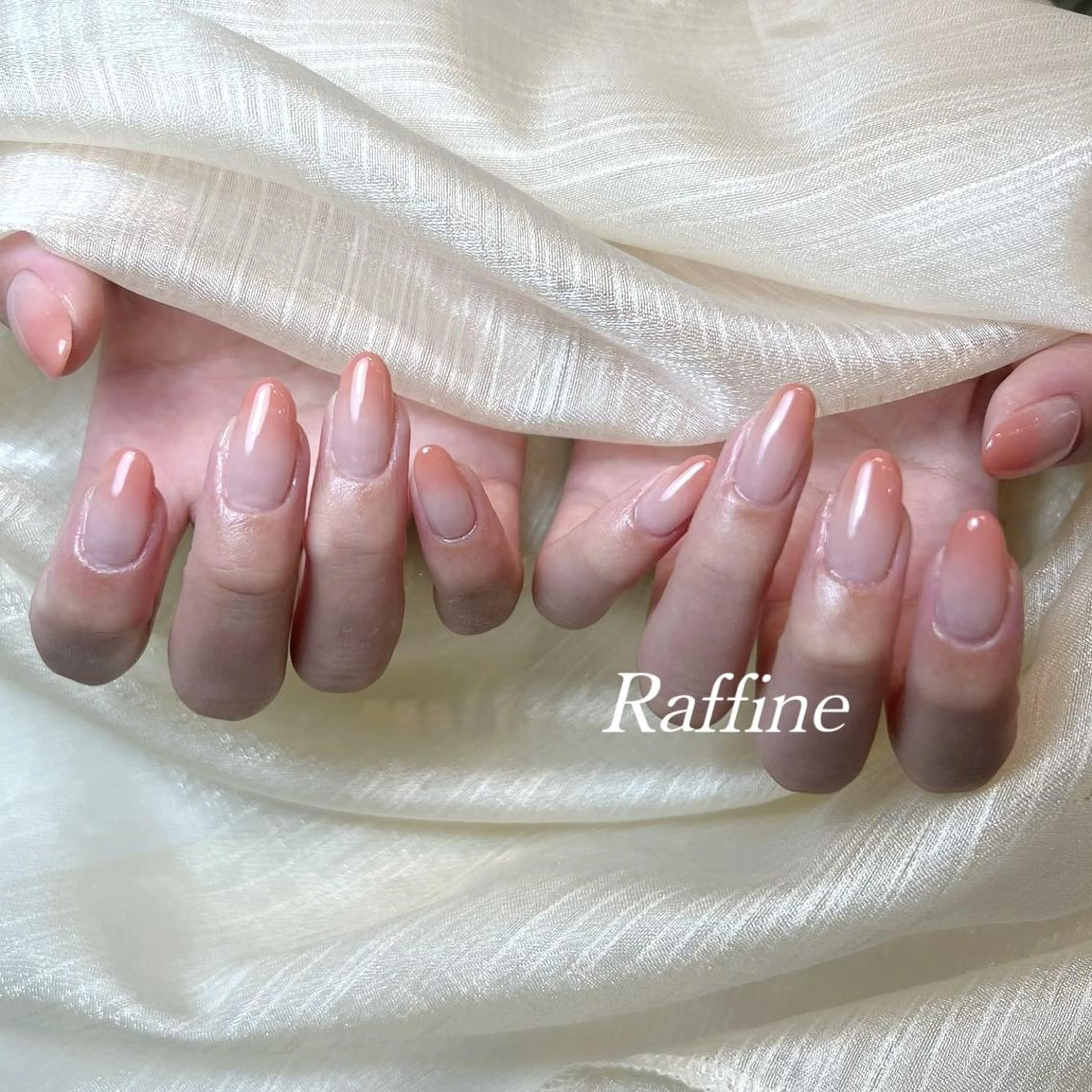 ネイル ハンドネイル RAFFINE 月🦋🩵のネイルデザイン