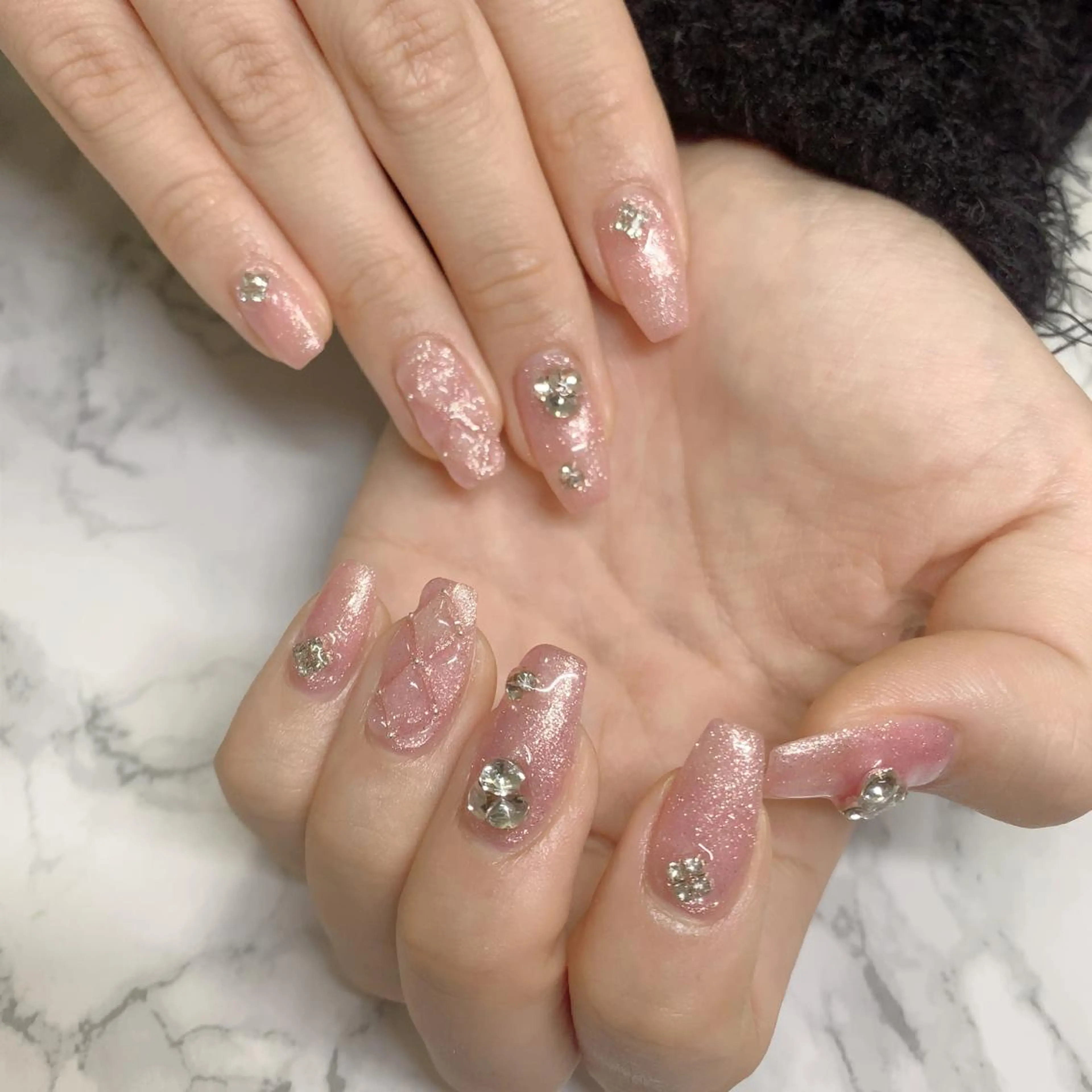 ネイル はな💎ネイル ワンホン、長さ出しのネイルデザイン