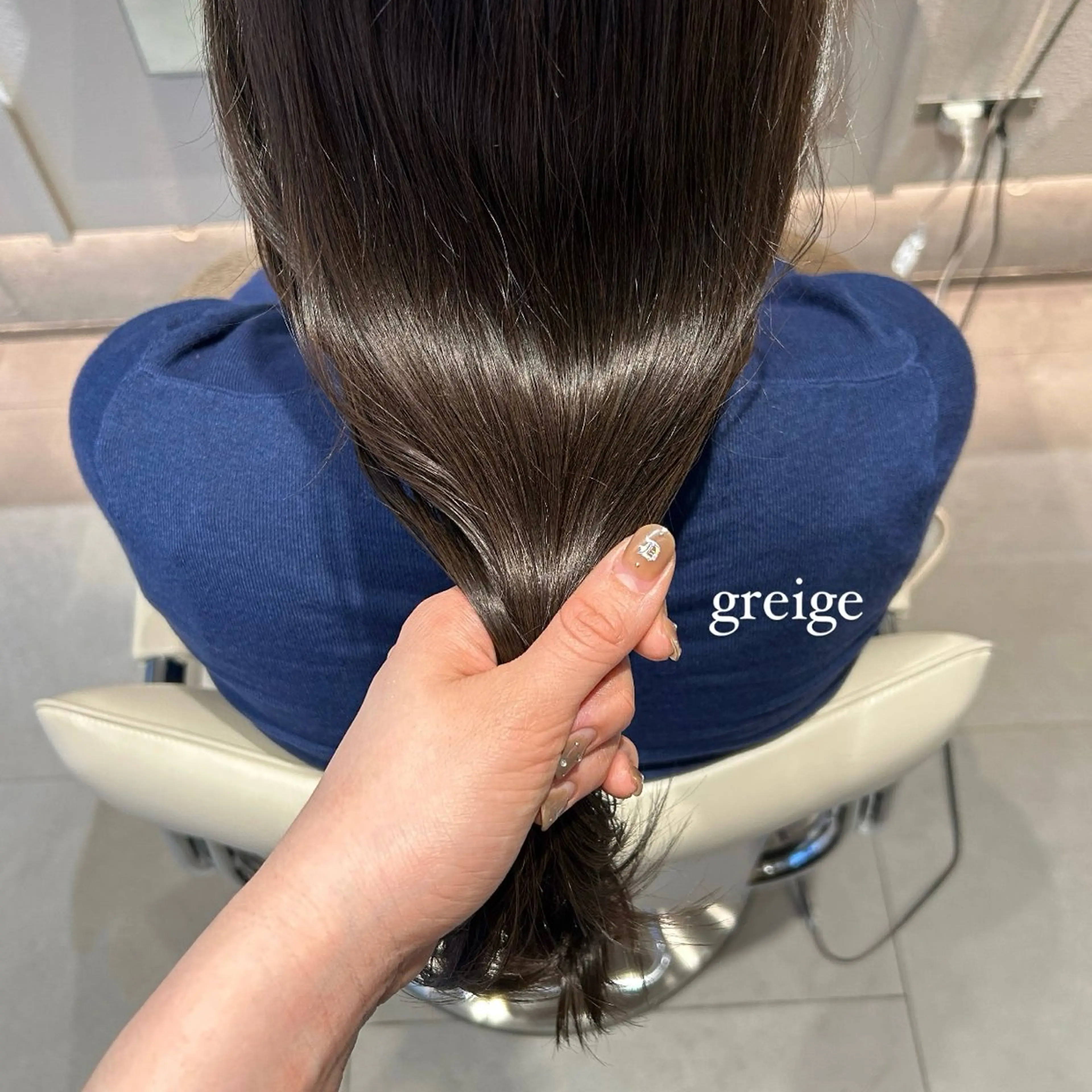 セミロング カラー ブリーチ ダブルカラー グレージュ ブリーチなしカラー ヘアカラー 艶感/ナチュラル 🌿マアヤのヘアスタイル