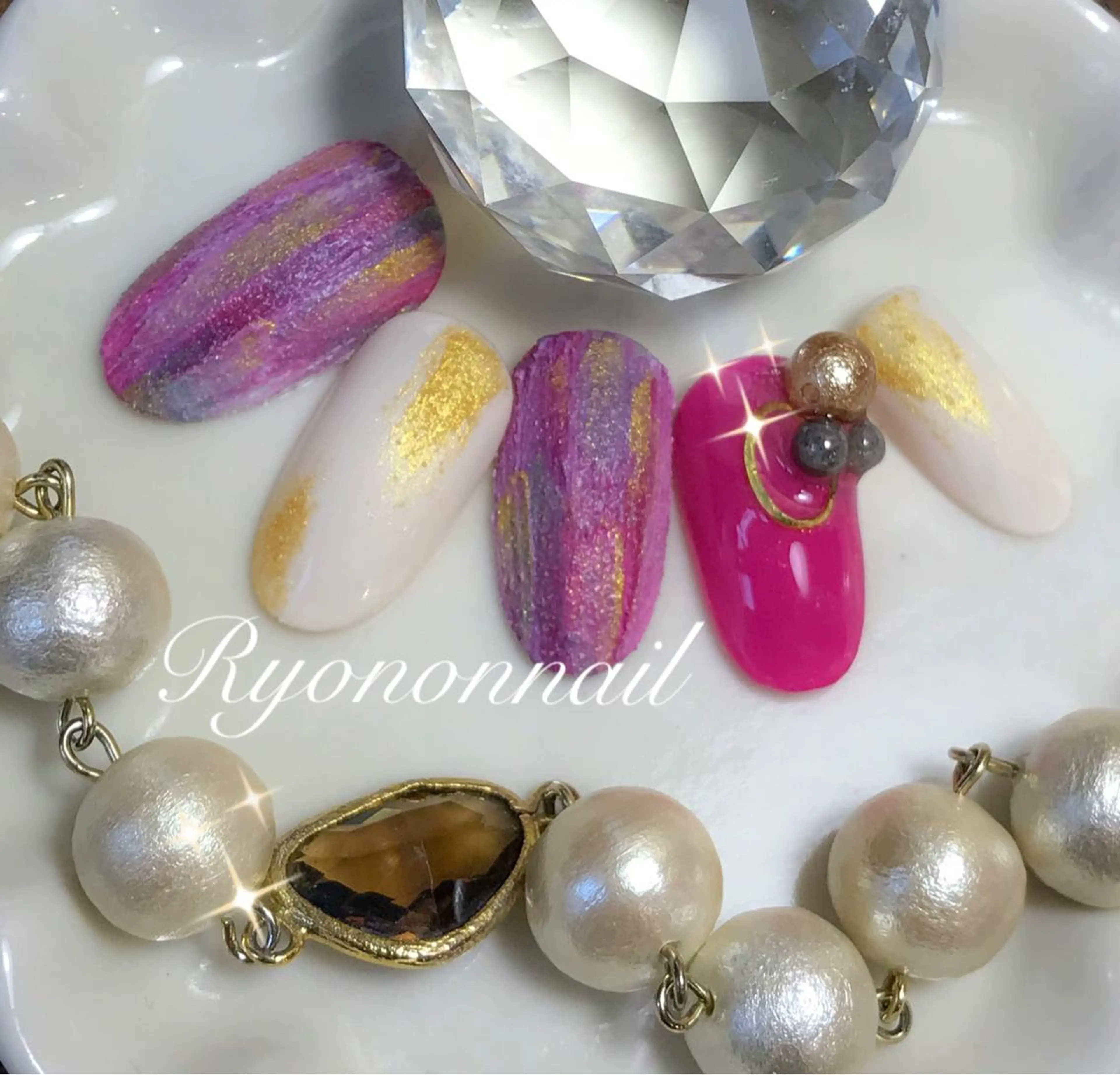 ネイル Ryononnail(リョノンネイル)所属・Ryononnail 上谷典子のネイルデザイン