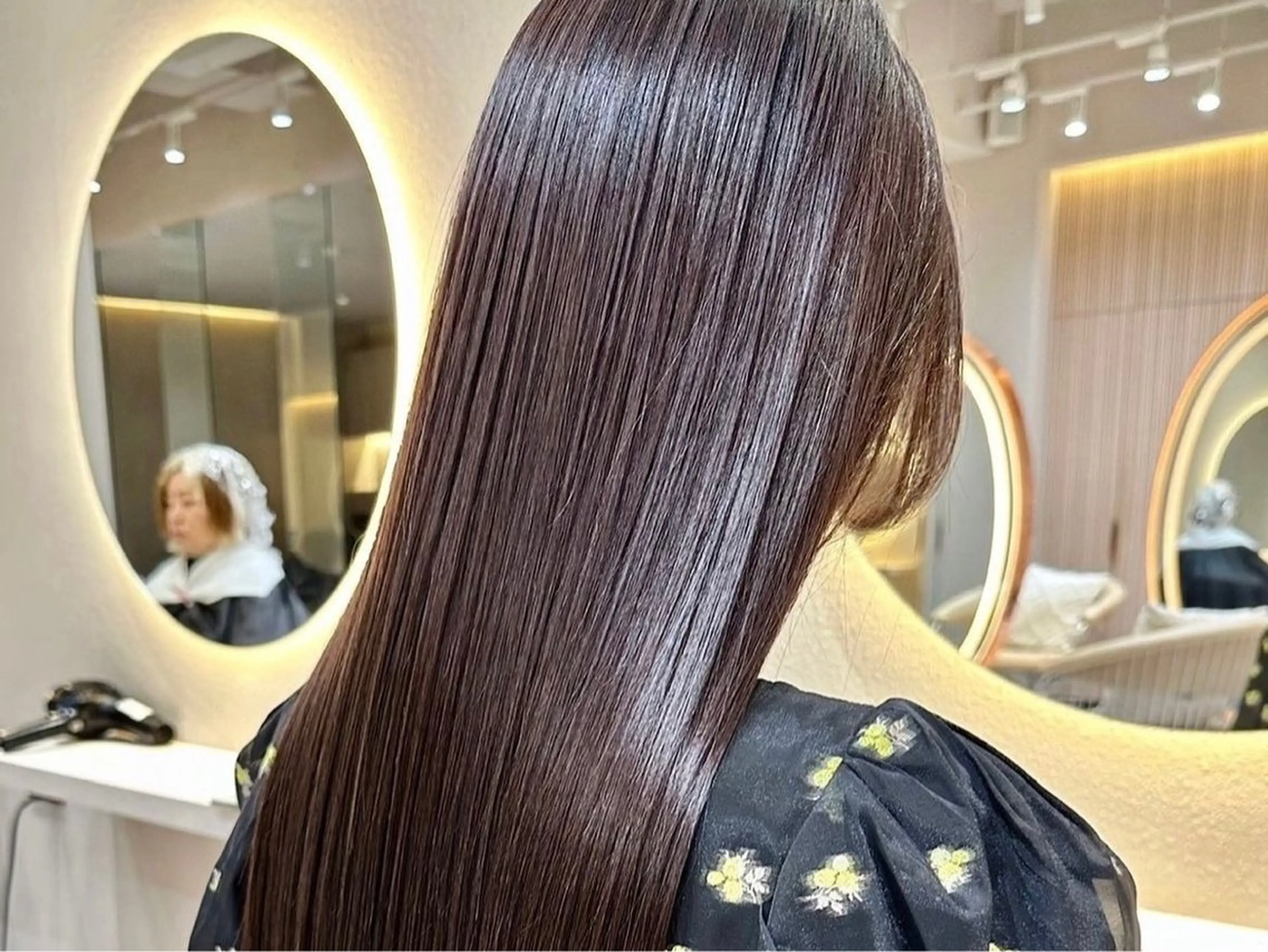 ロング 岡田準希/韓国/透明 感カラー/美髪矯正のヘアスタイル