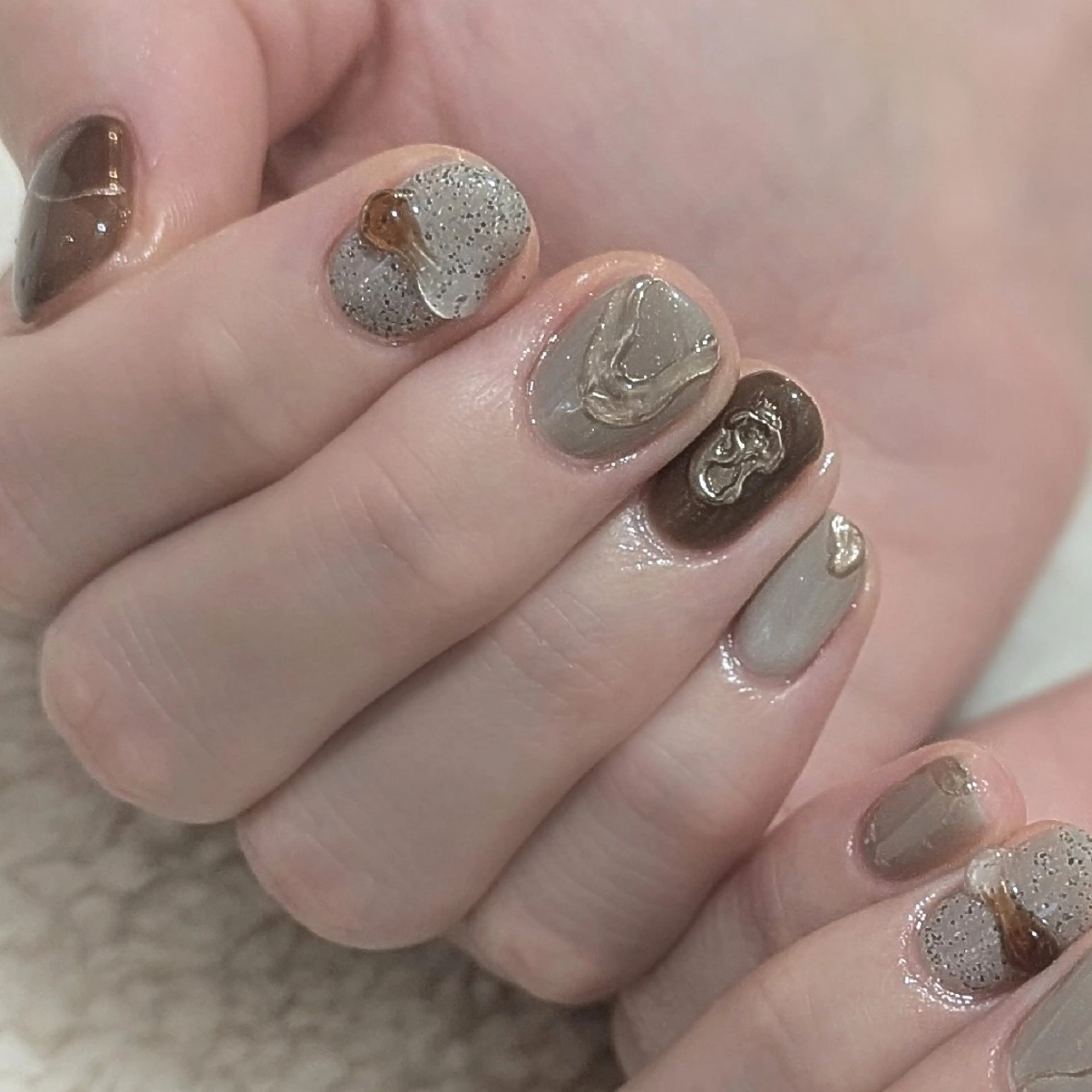 ネイル 持ち込み ニュアンスネイル VIBLISS福岡店 yurichanのネイルデザイン