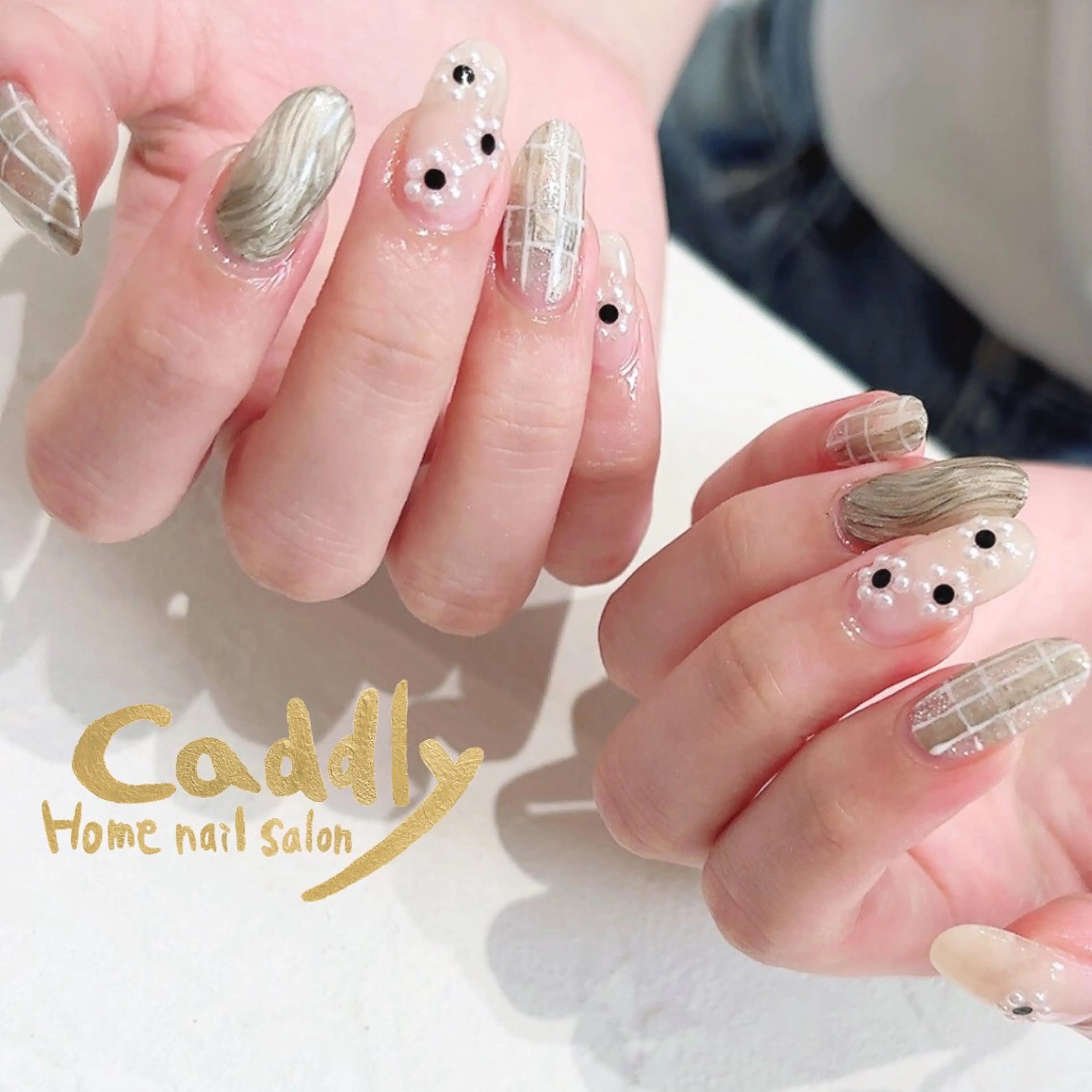 ネイル ハンドネイル caddly naoのネイルデザイン