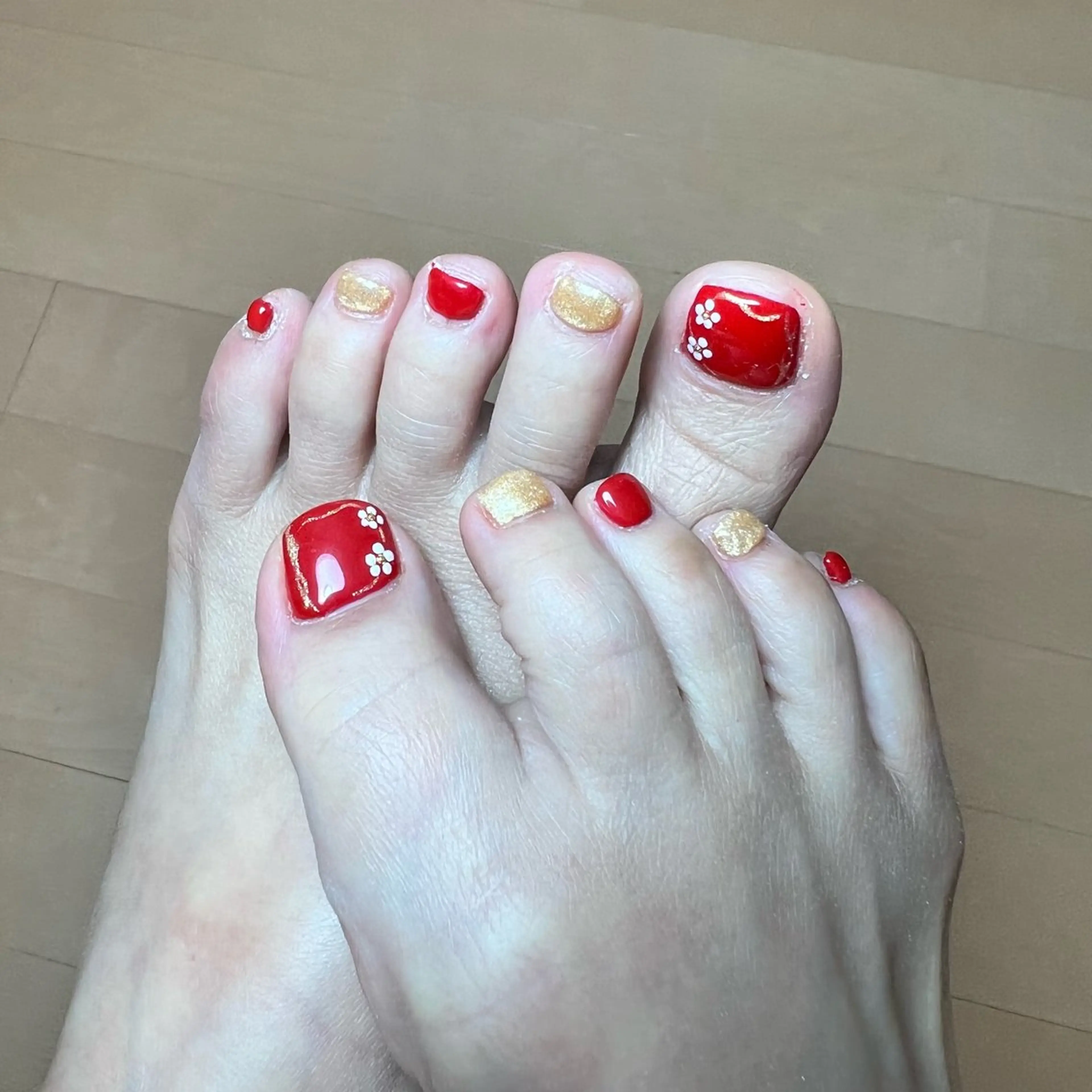 ネイル フラワーネイル フットネイル フットネイル COCO+所属・COCO +のエステ・リラクイメージ