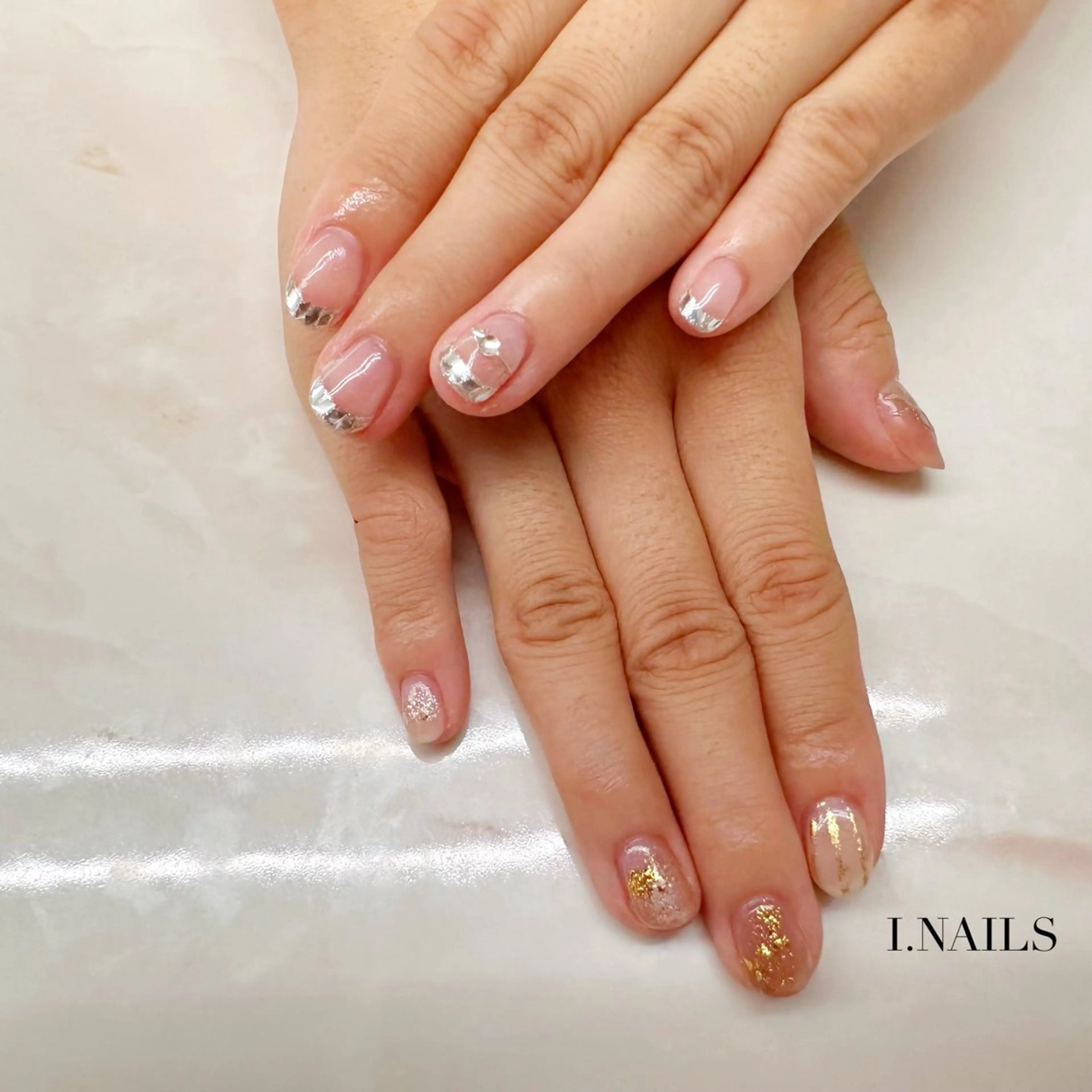 ネイル アイネイルズ所属・早川 梓のネイルデザイン