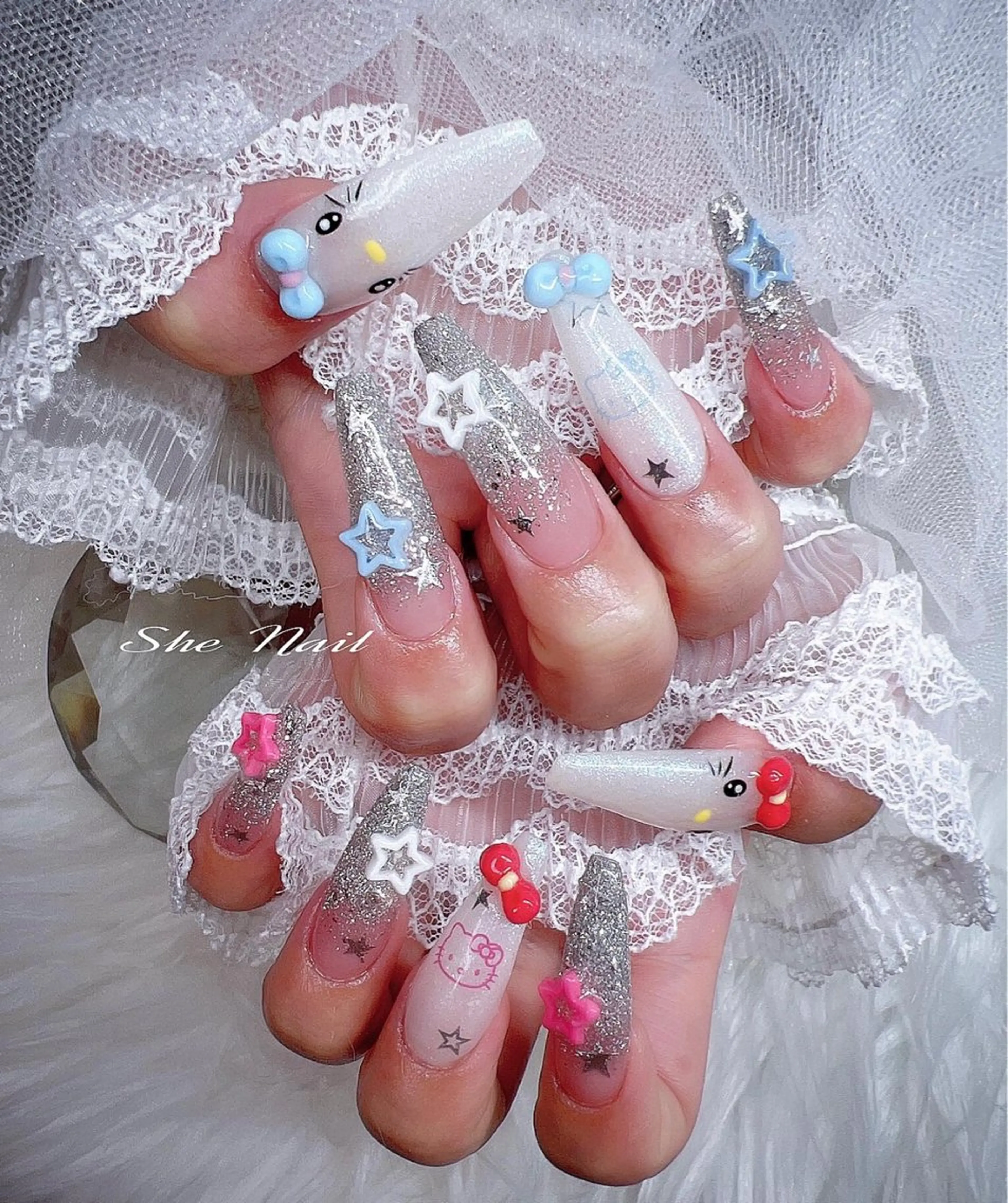 ネイル チークネイル 長さ出し フレンチネイル ガラスフレンチ キラキラネイル ハンドネイル She   Nail所属・ISA_ BELLAのネイルデザイン
