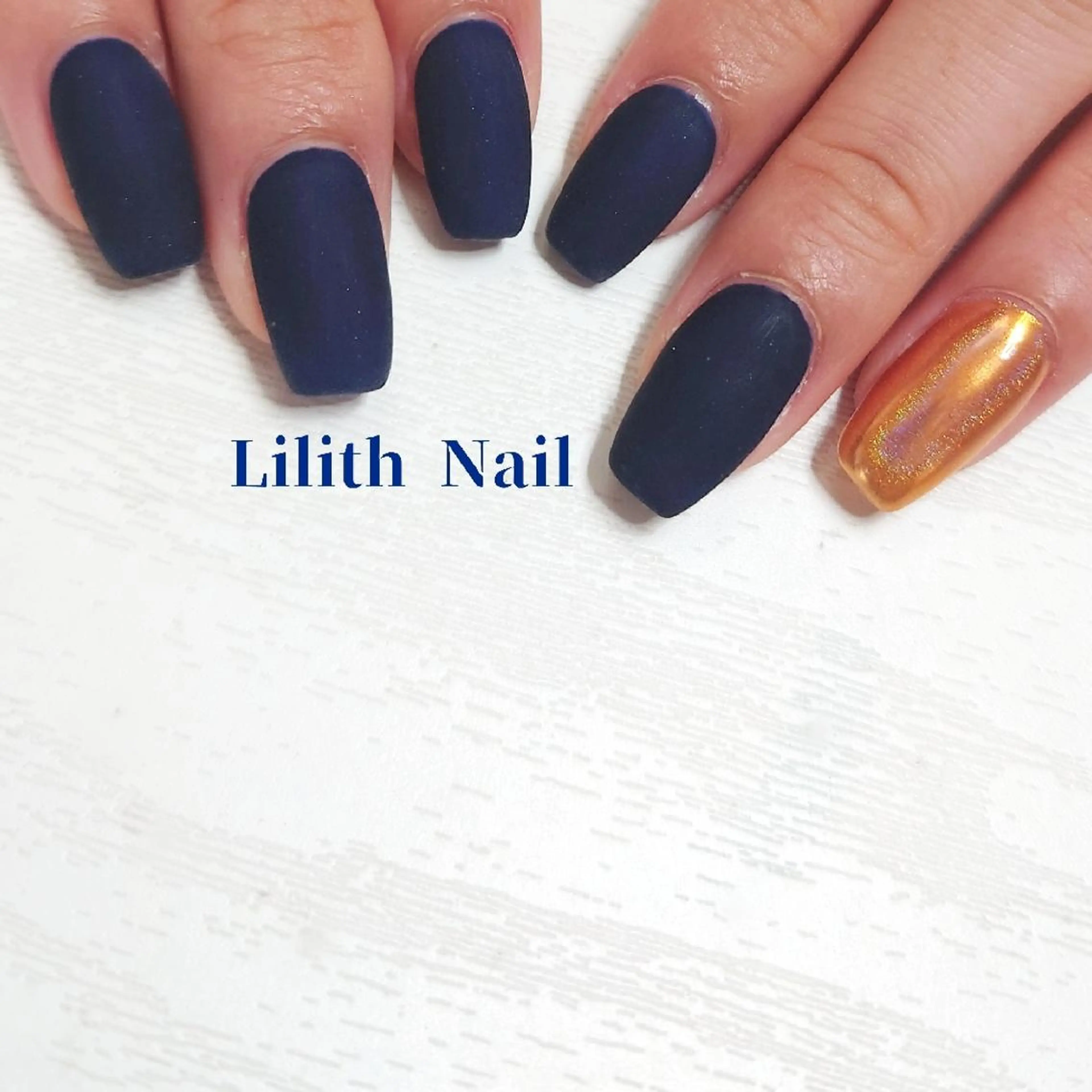 ネイル マットネイル ハンドネイル Lilith Nailのネイルデザイン