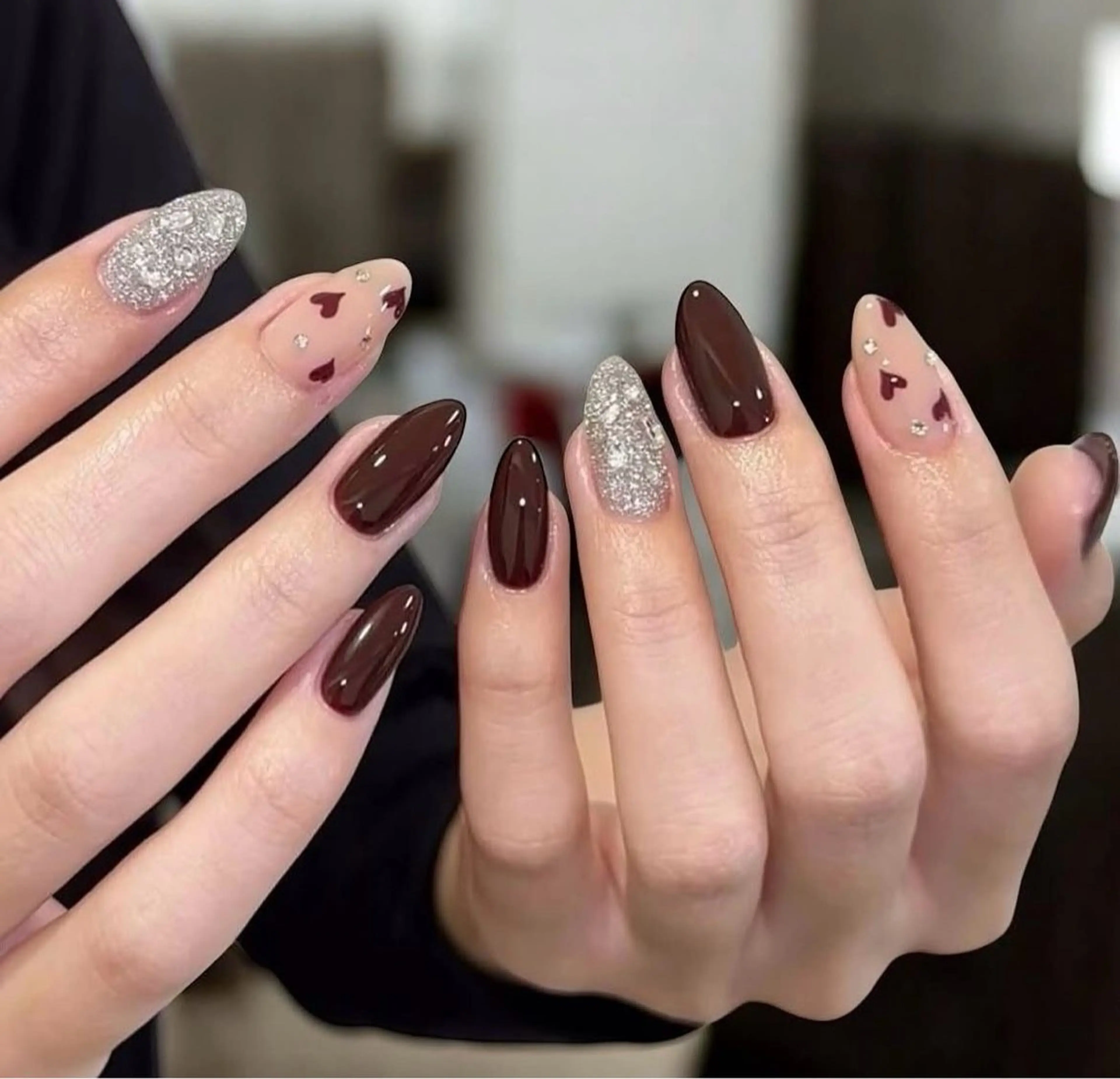 ネイル ハンドネイル EMI ANA.CHUOのネイルデザイン