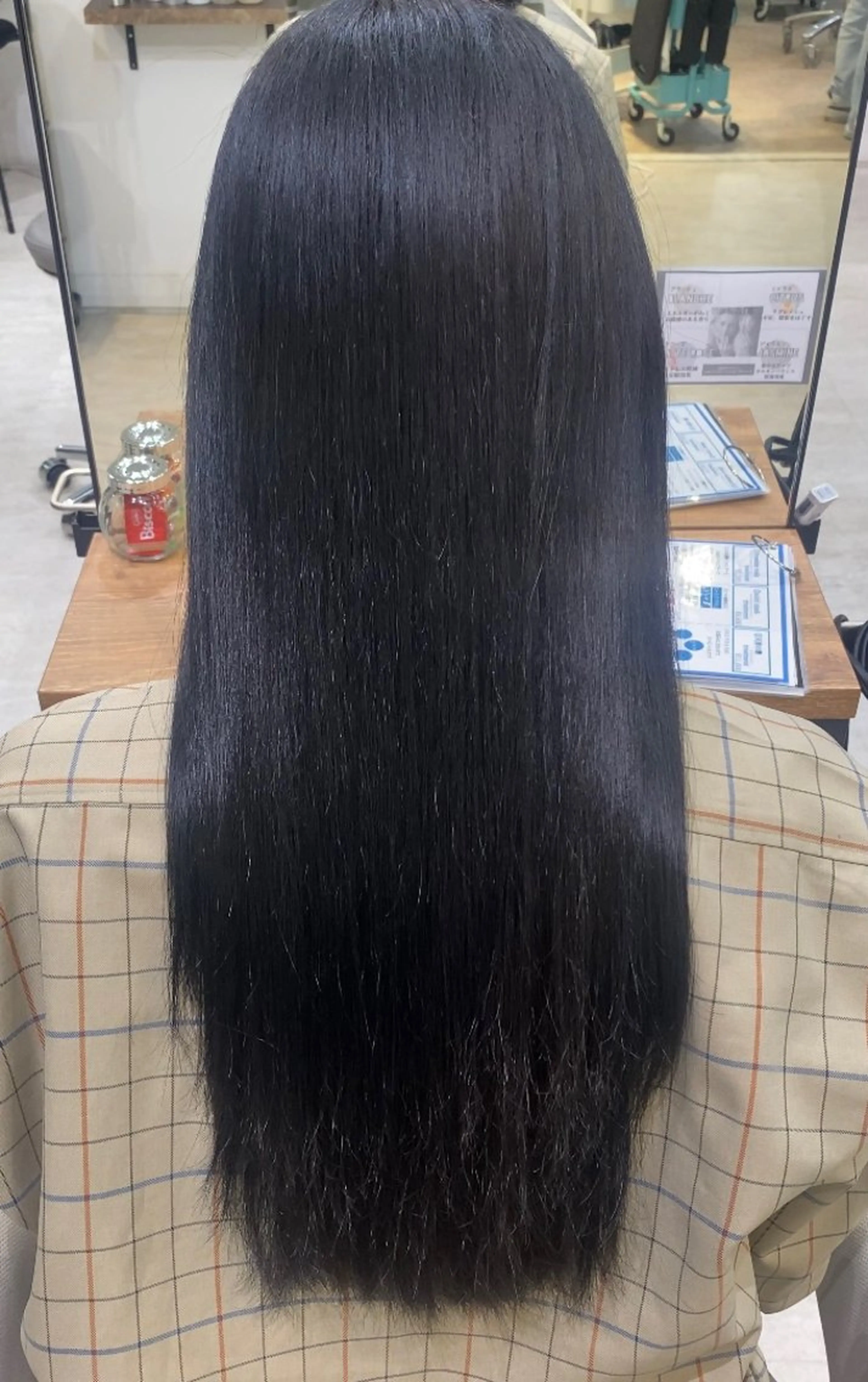 ロング VIEW SHINSAIBASHI所属・ハイトーンカラー/ 艶髪カラー/タクミのヘアスタイル