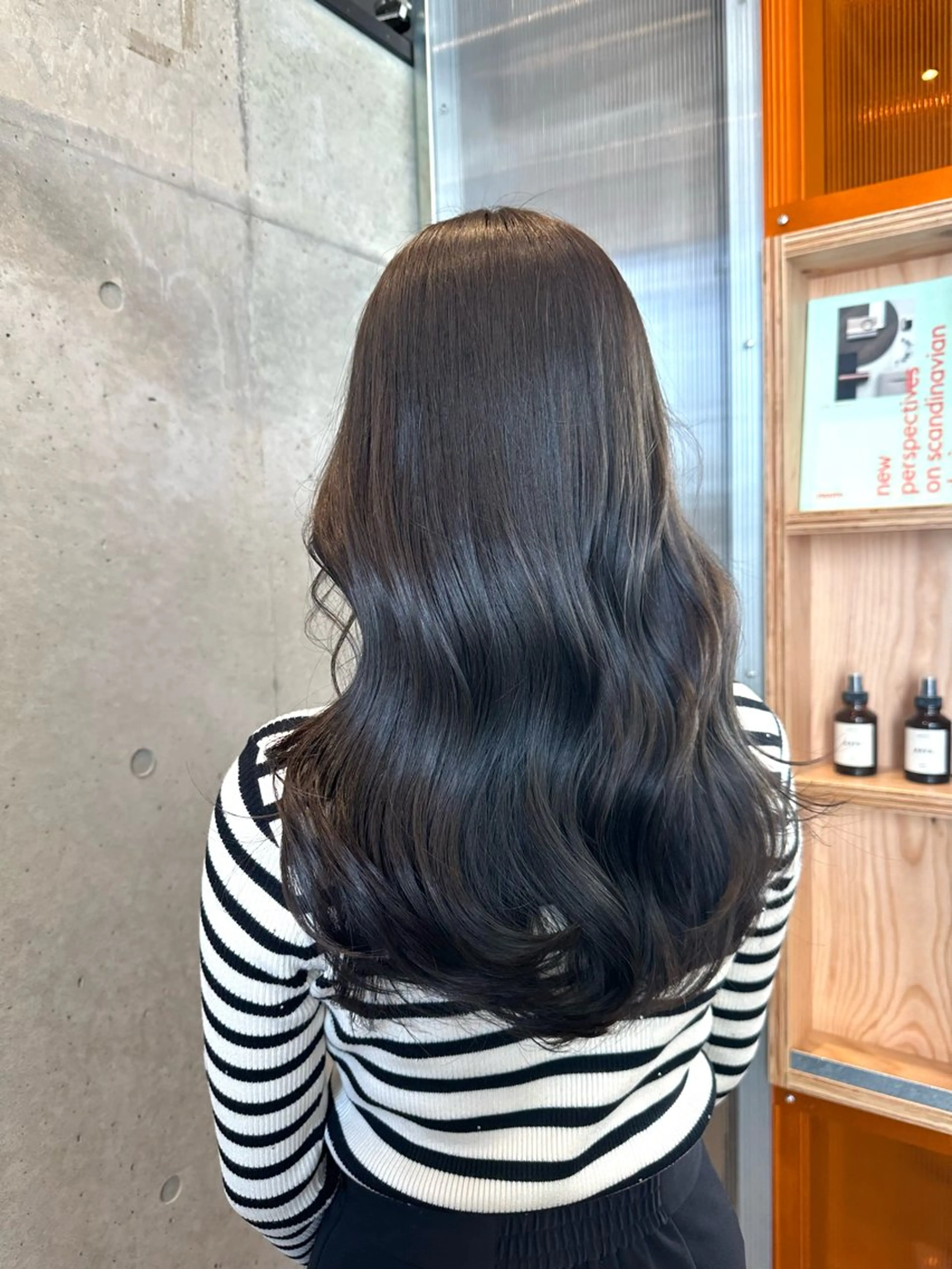 ロング カラー ヘアアレンジ ブリーチ グレージュ ブリーチなしカラー カット ヘアカラー トリートメント REONA🪽✨ 日常に馴染む髪🫧のヘアスタイル