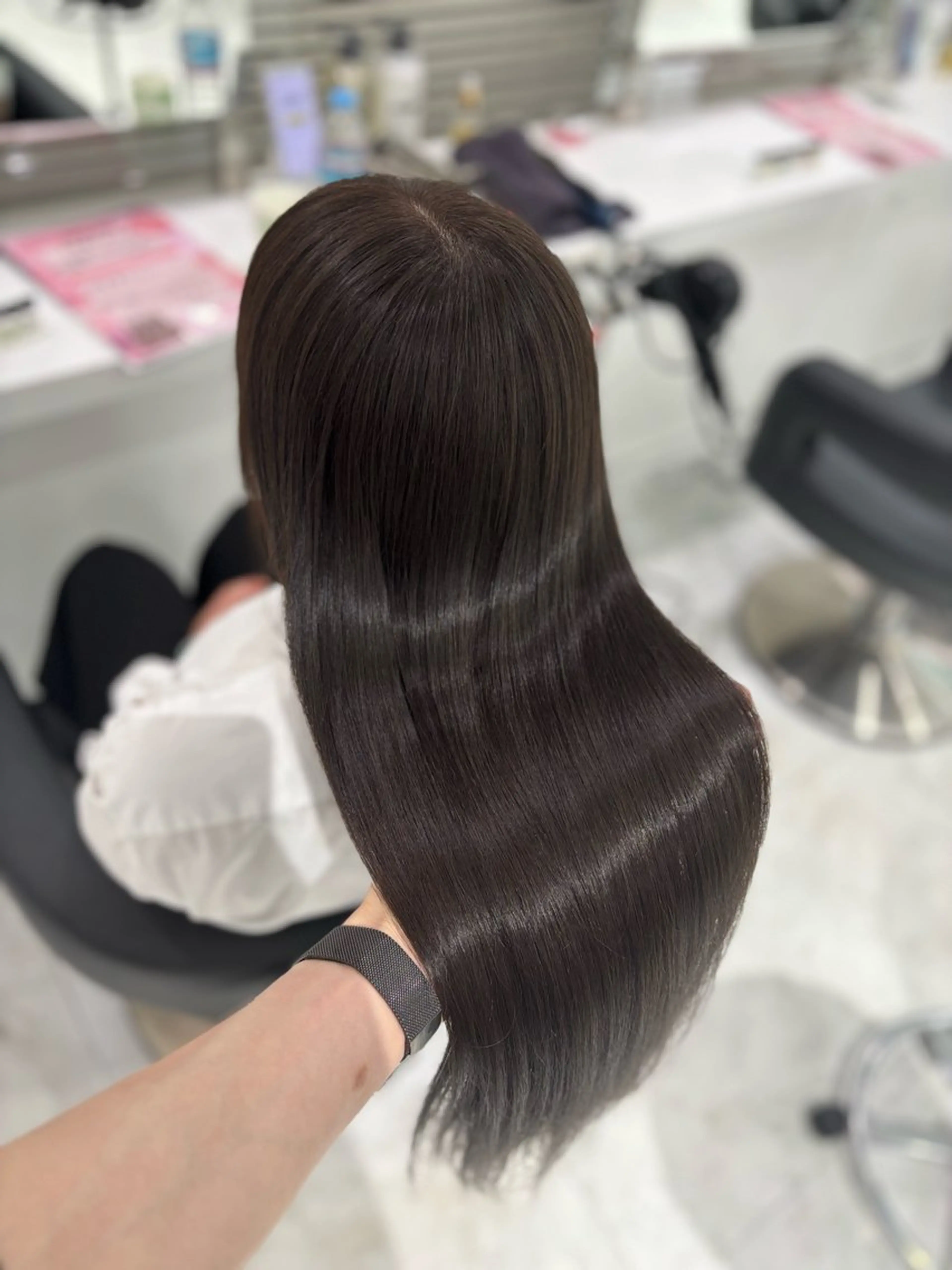 ロング カラー ヘアカラー トリートメント ヘッドスパ ヘアセット 流行りの透明感カラー ×縮毛矯正🤍ユウのヘアスタイル