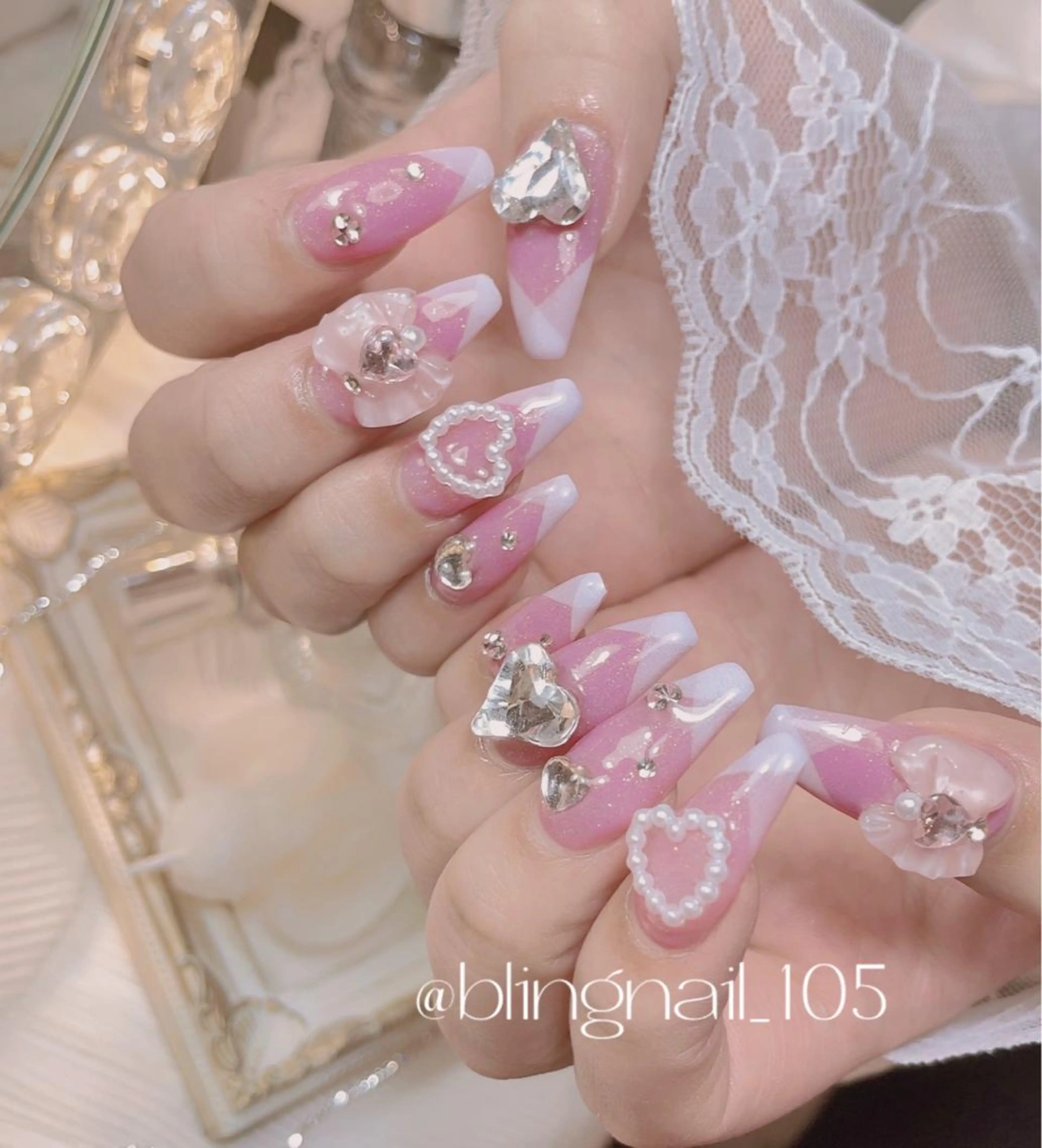 ネイル 23時まで❤︎韓国、 ワンホンネイルのネイルデザイン