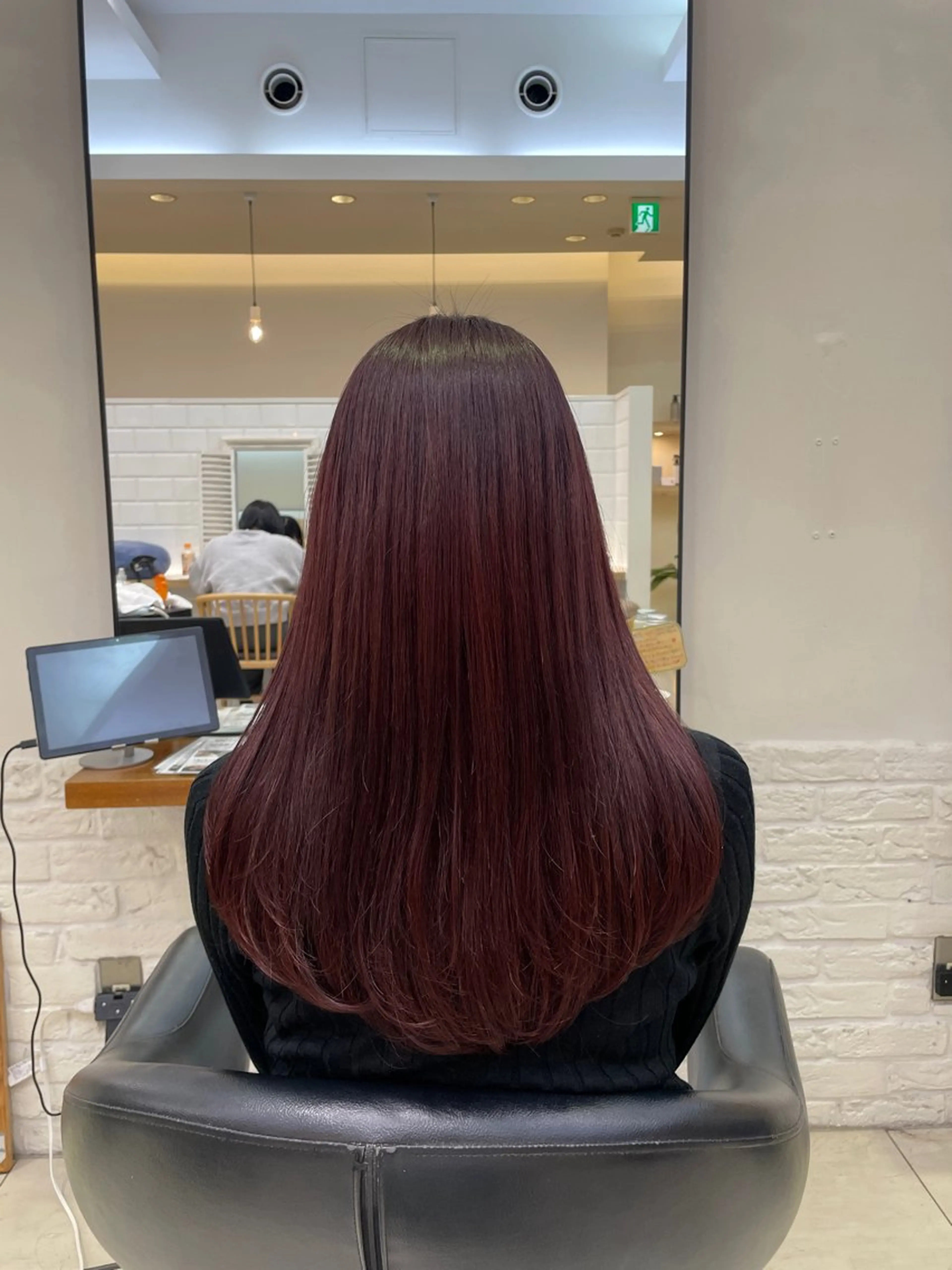 ロング カラー レッドカラー カット ヘアカラー トリートメント 縮毛矯正/レイヤー /ひかるのヘアスタイル