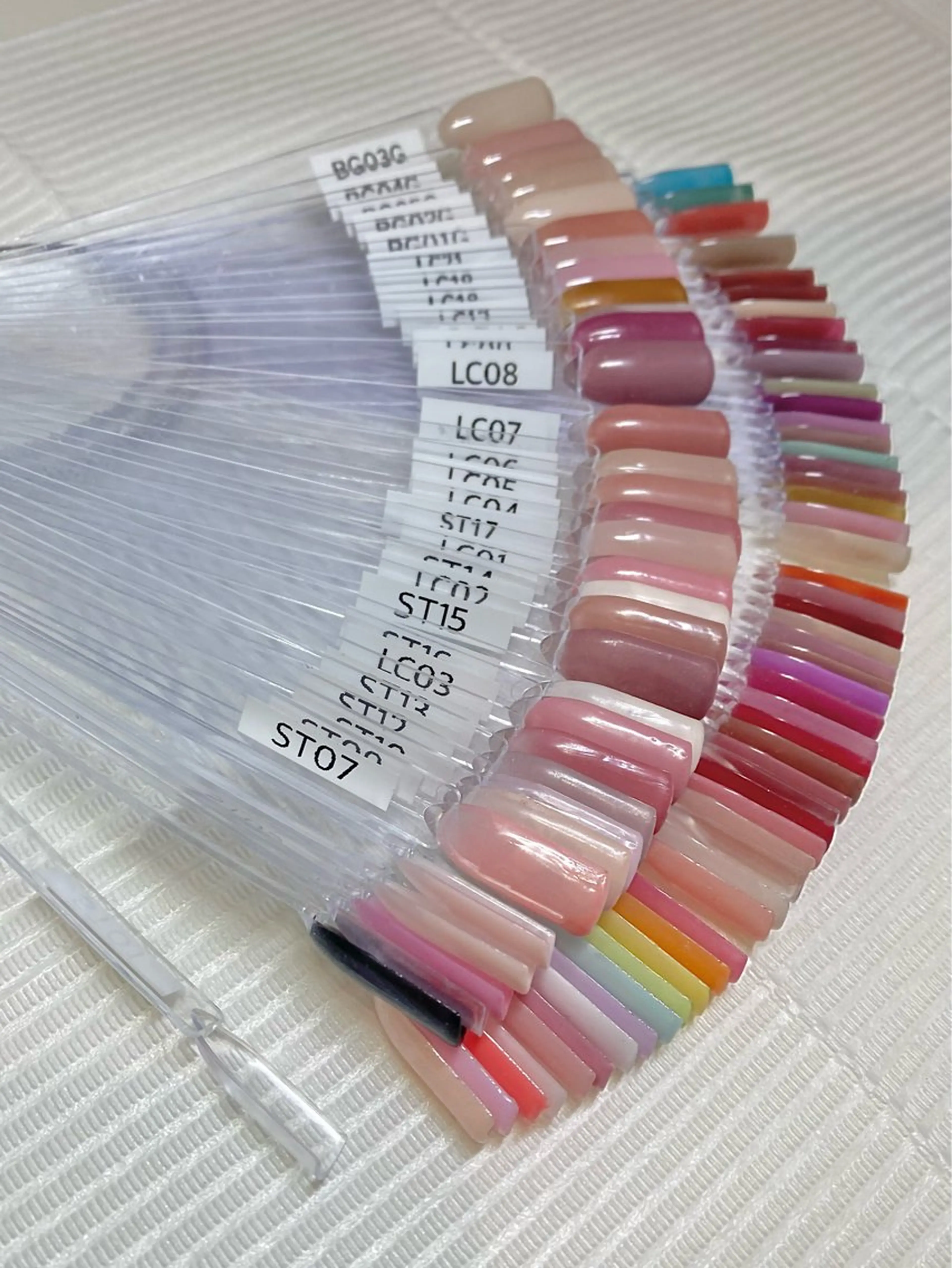 ネイル ワンカラーネイル M yuuiのネイルデザイン