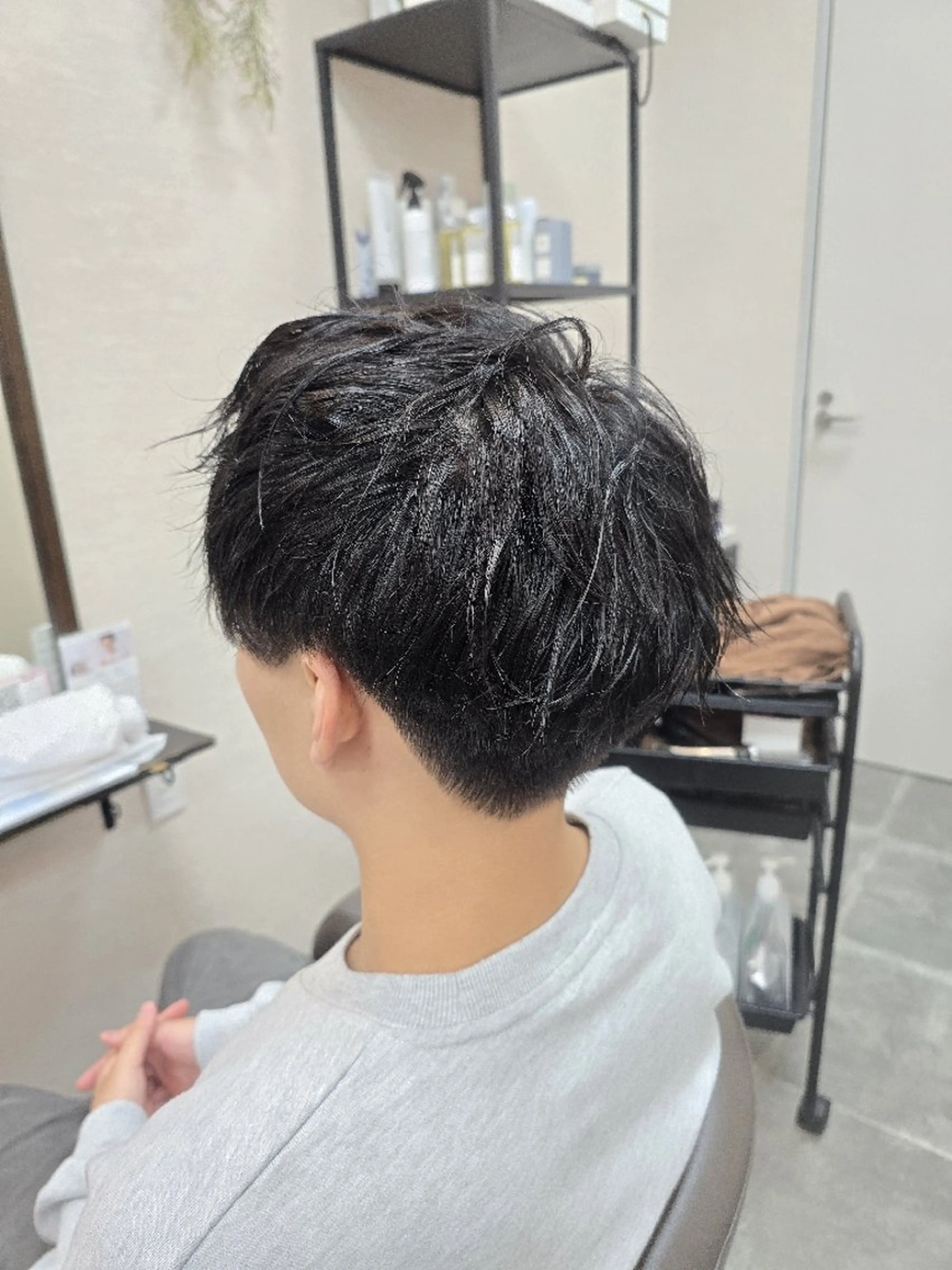 パーマ ミディアム メンズ ミディアムパーマ フェードカット メンズハイライト メンズインナーカラー メンズパーマ カット ヘアカラー パーマ 石川(park) ジェウンのヘアスタイル