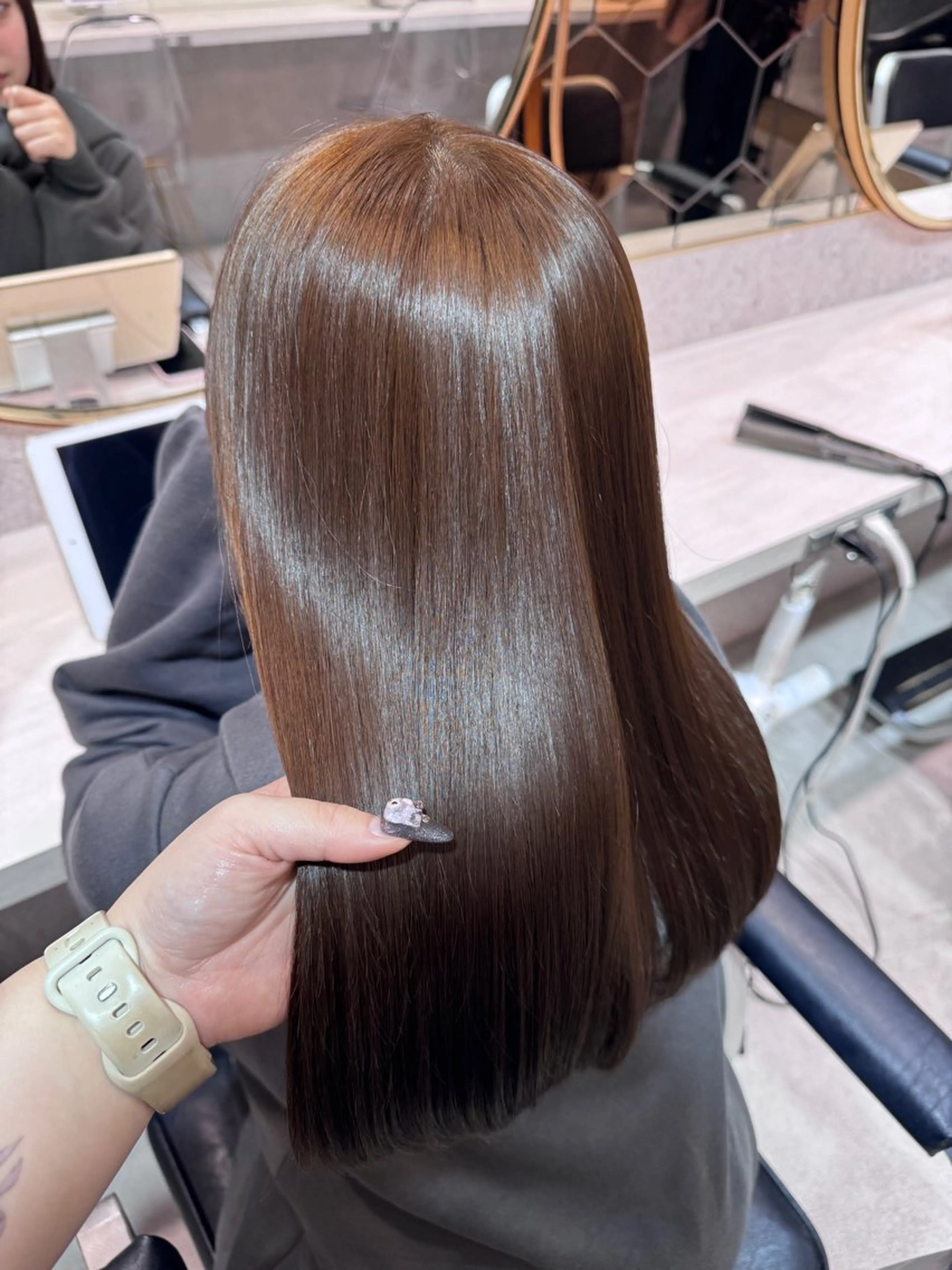 💪🏻湿気に負けない💪🏻小顔カット+髪質改善ケアストレート+フルカラー+1stepトリートメント🍒の写真