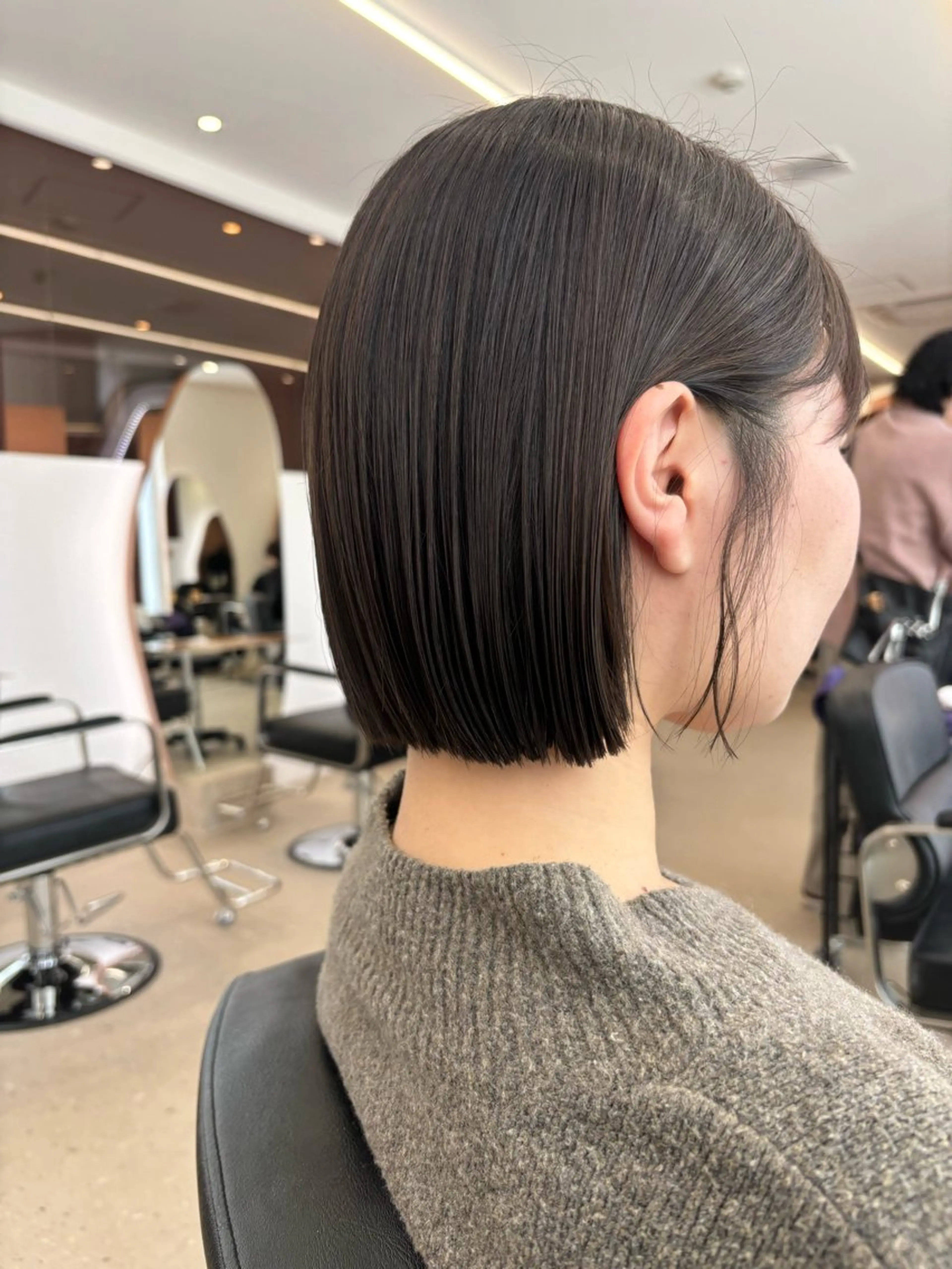 ショート ボブ レイヤーカット 西宮北口/みなみのヘアスタイル