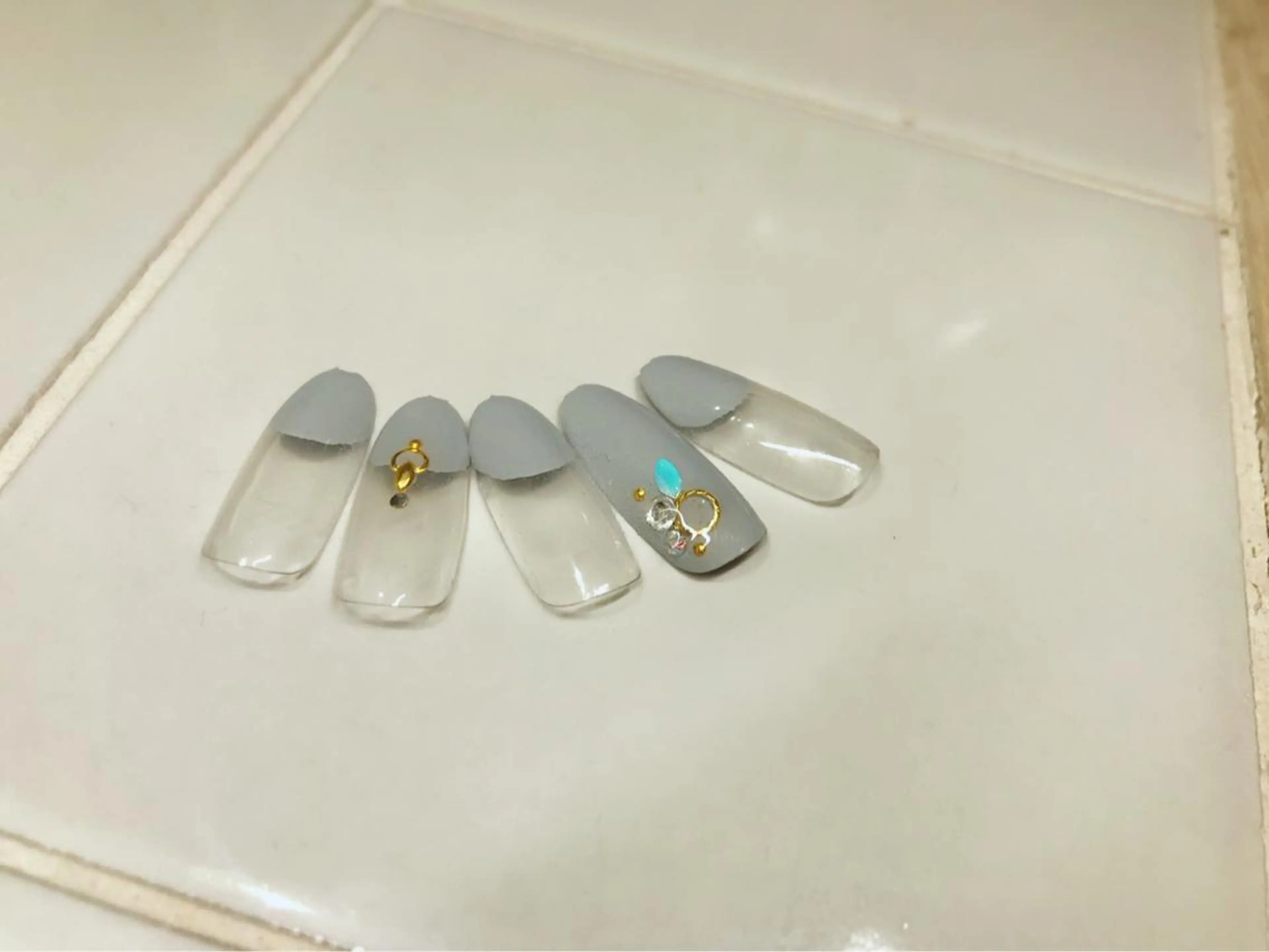 ネイル A MODO MIOのネイルデザイン