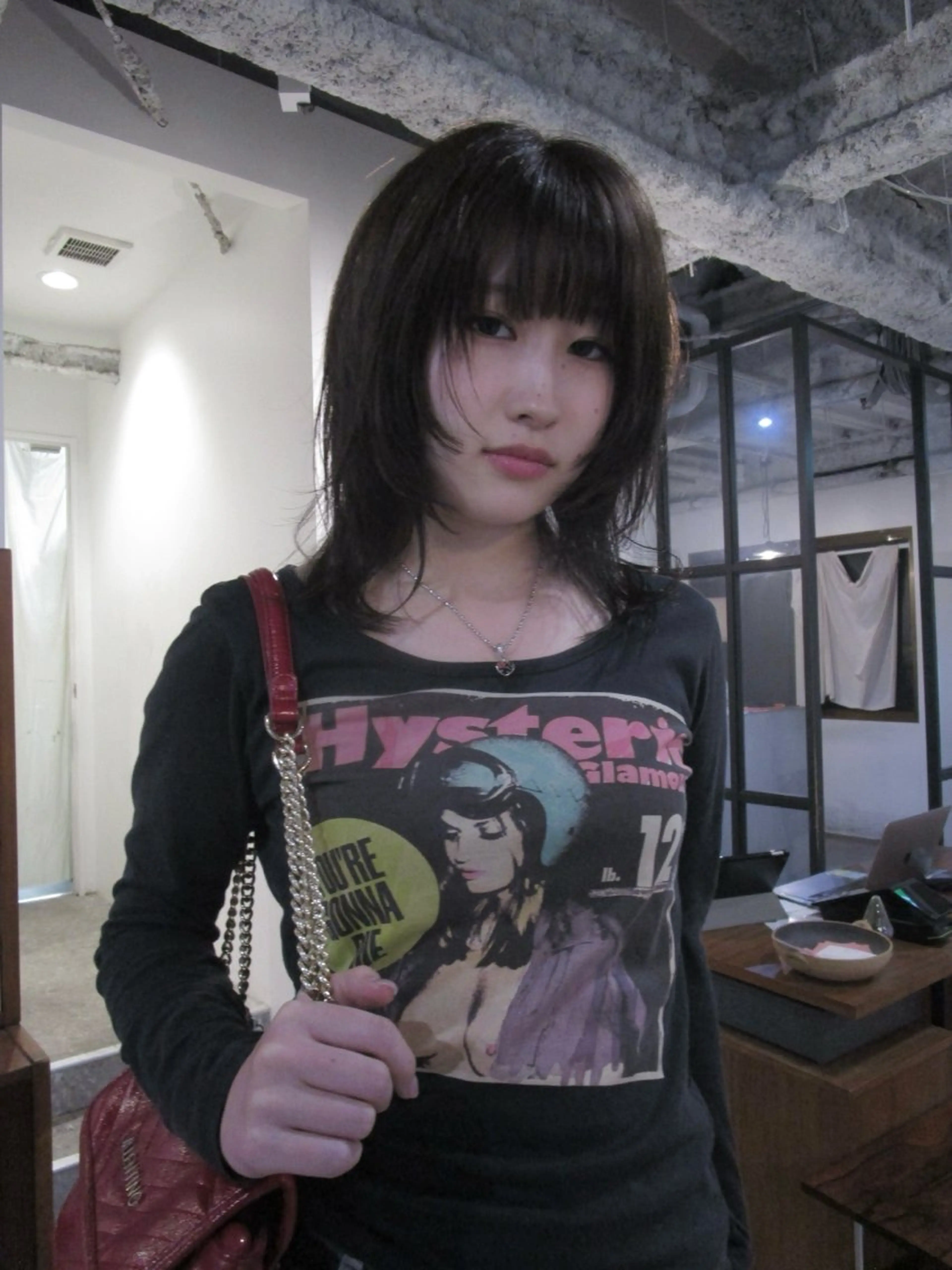 ミディアム カラー ベージュカラー オリーブベージュ レイヤーカット カット ヘアカラー yu maのヘアスタイル