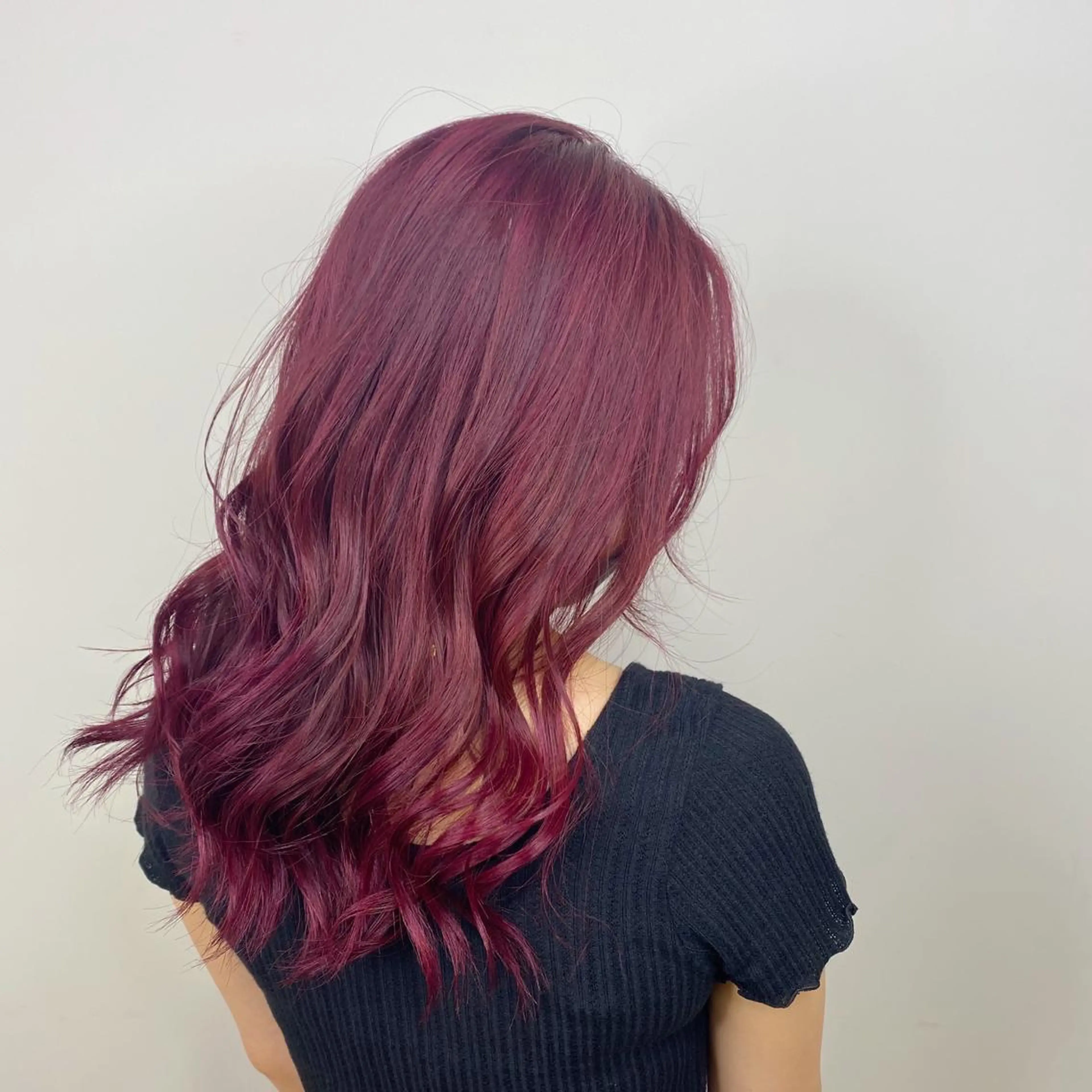 セミロング カラー カシス salon village所属・色落ちまで可愛い🧚 心斎橋hikaruのヘアスタイル