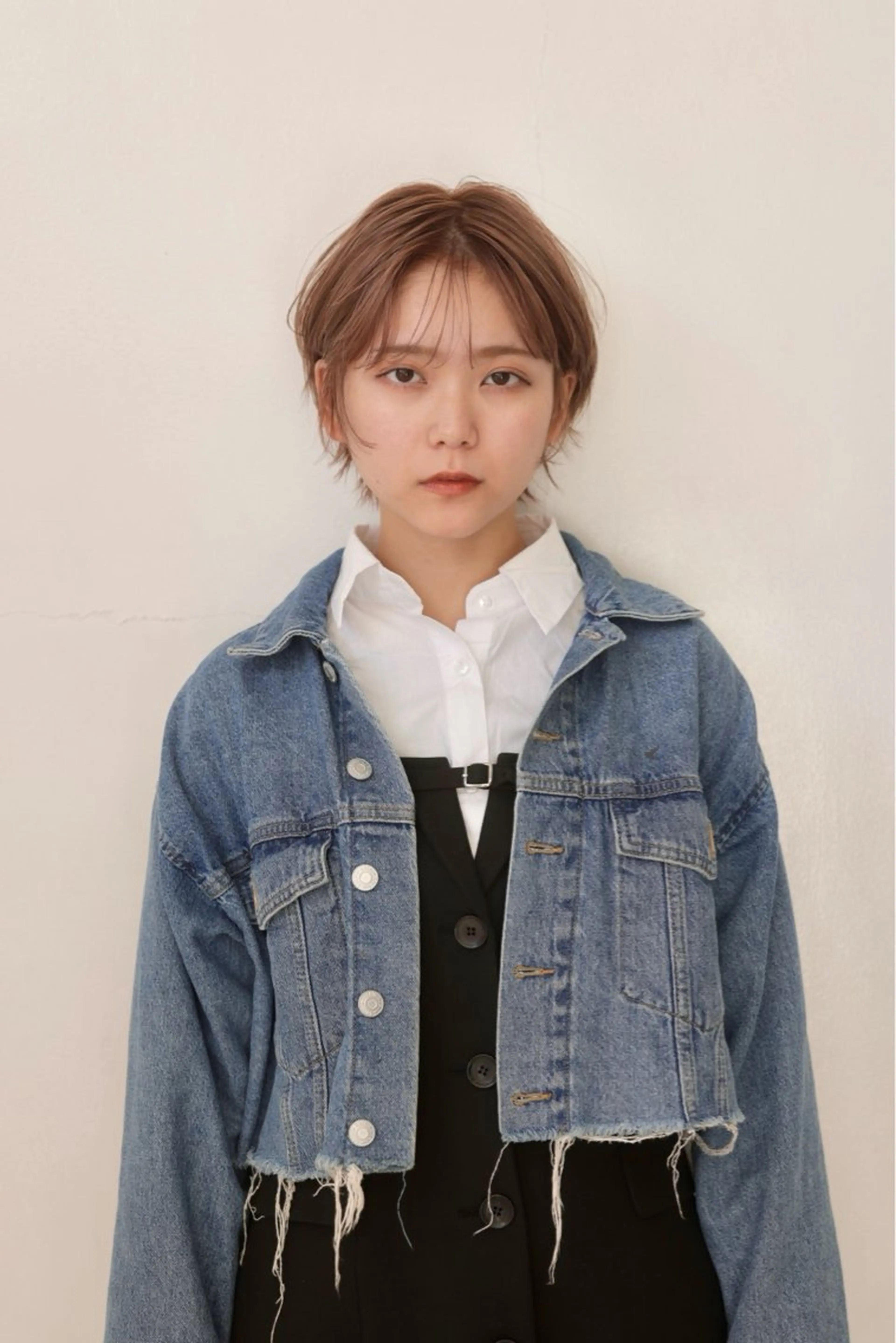 ショート カラー パーマ ブリーチ ショートヘア SALOWIN梅田茶屋町店所属・ウルフレイヤーカット /チヒロのヘアスタイル