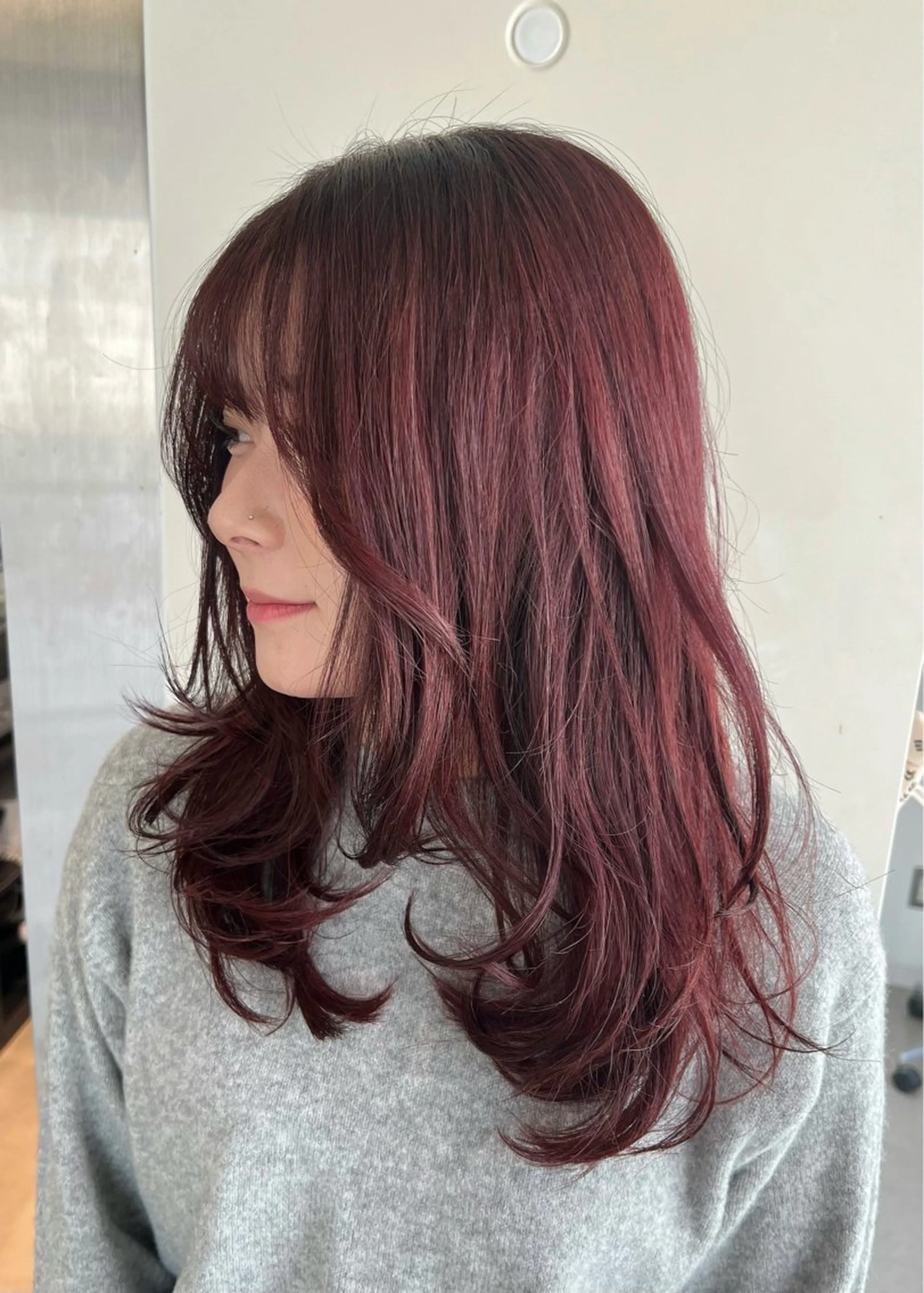 セミロング カラー カット ヘアカラー 艶ハイトーン‪‪🔆 ️️️安座間 希のヘアスタイル