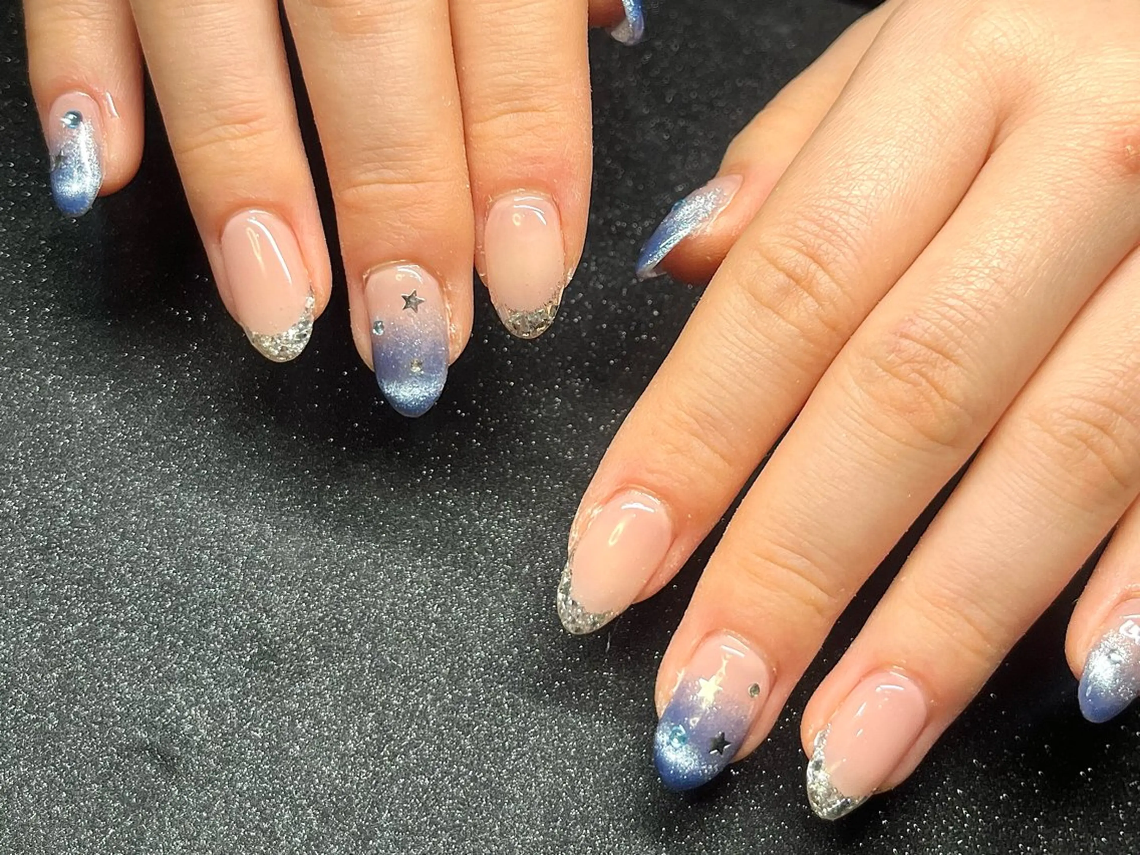 ネイル フレンチネイル ガラスフレンチ ハンドネイル Chika .のネイルデザイン