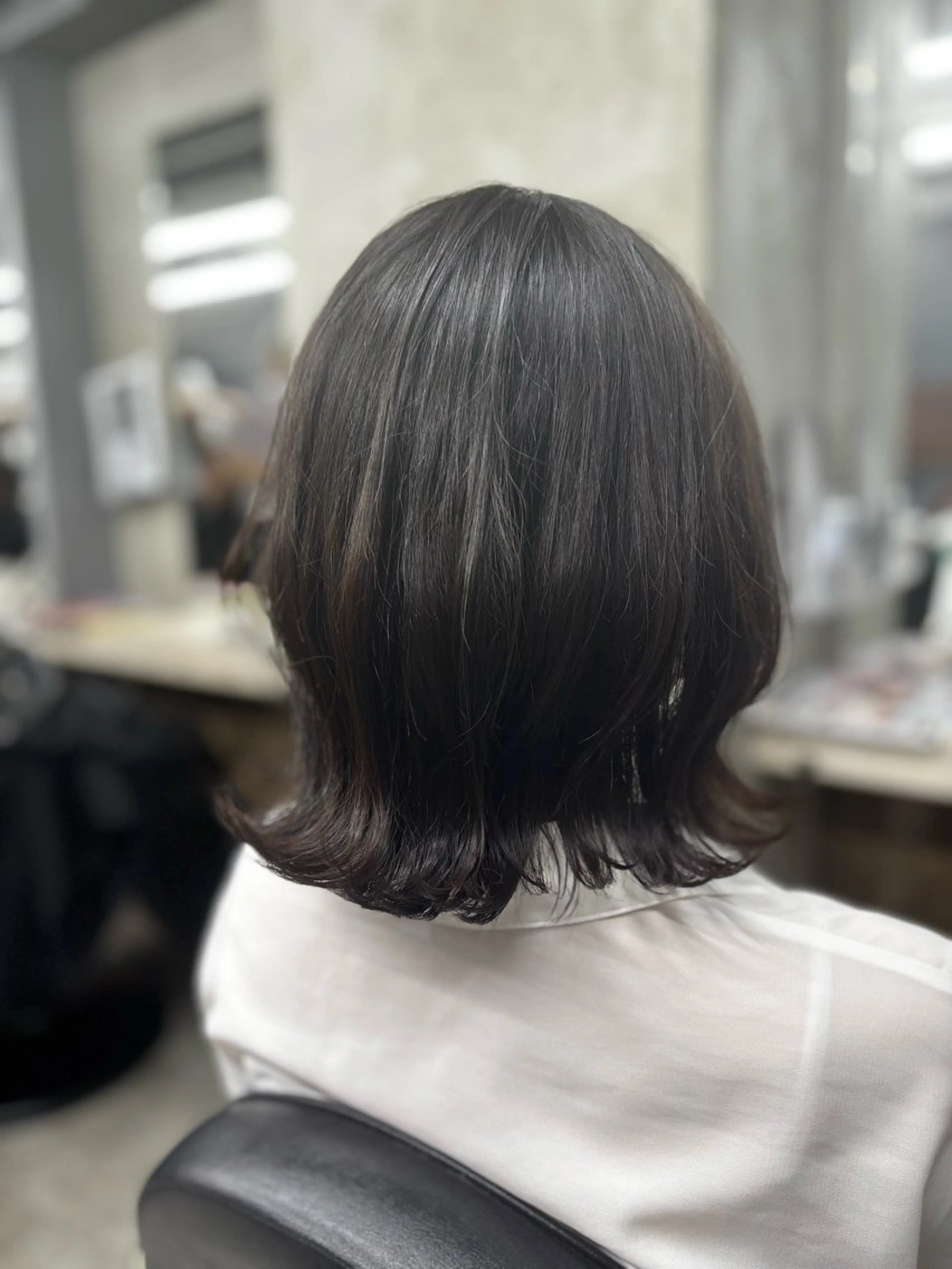 ミディアム カット ヘアカラー トリートメント 🌟髪質改善ケアカラ ー美髪縮毛矯正y🌟のヘアスタイル