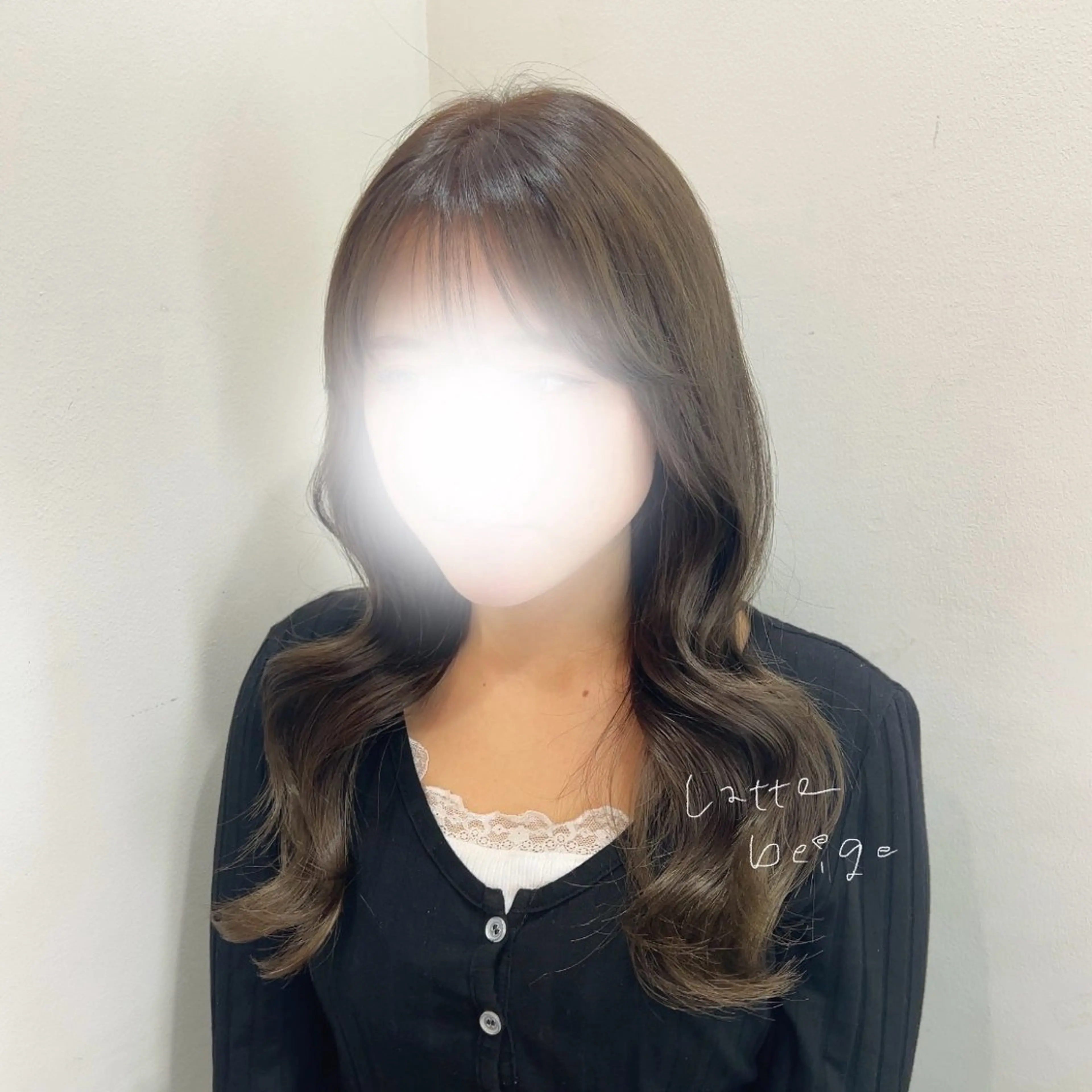 ロング カラー ベージュカラー 透明感カラー ダブルカラー ラテベージュ Luana .Rioneのマツエク・マツパデザイン